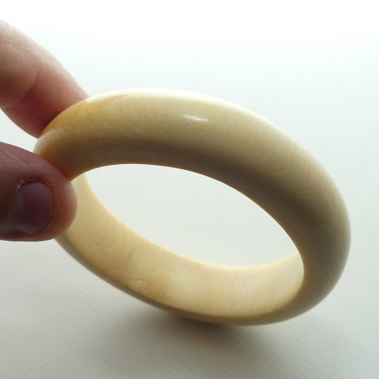 Very Heavy Antique Ivory Ladies Bangle | 18mm thick