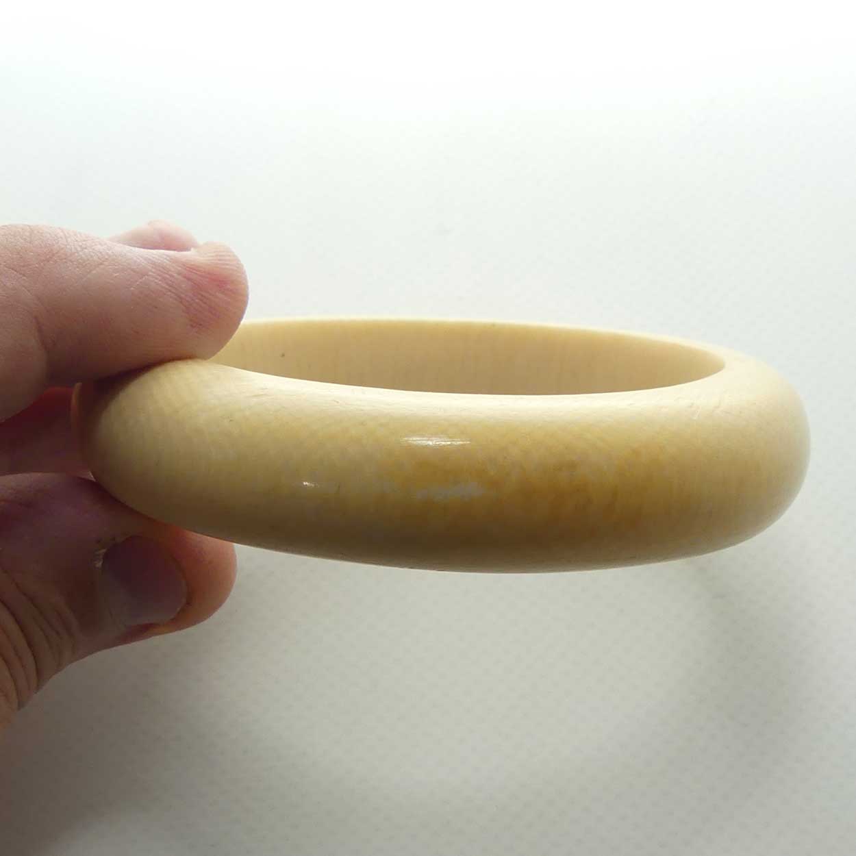 Very Heavy Antique Ivory Ladies Bangle | 18mm thick