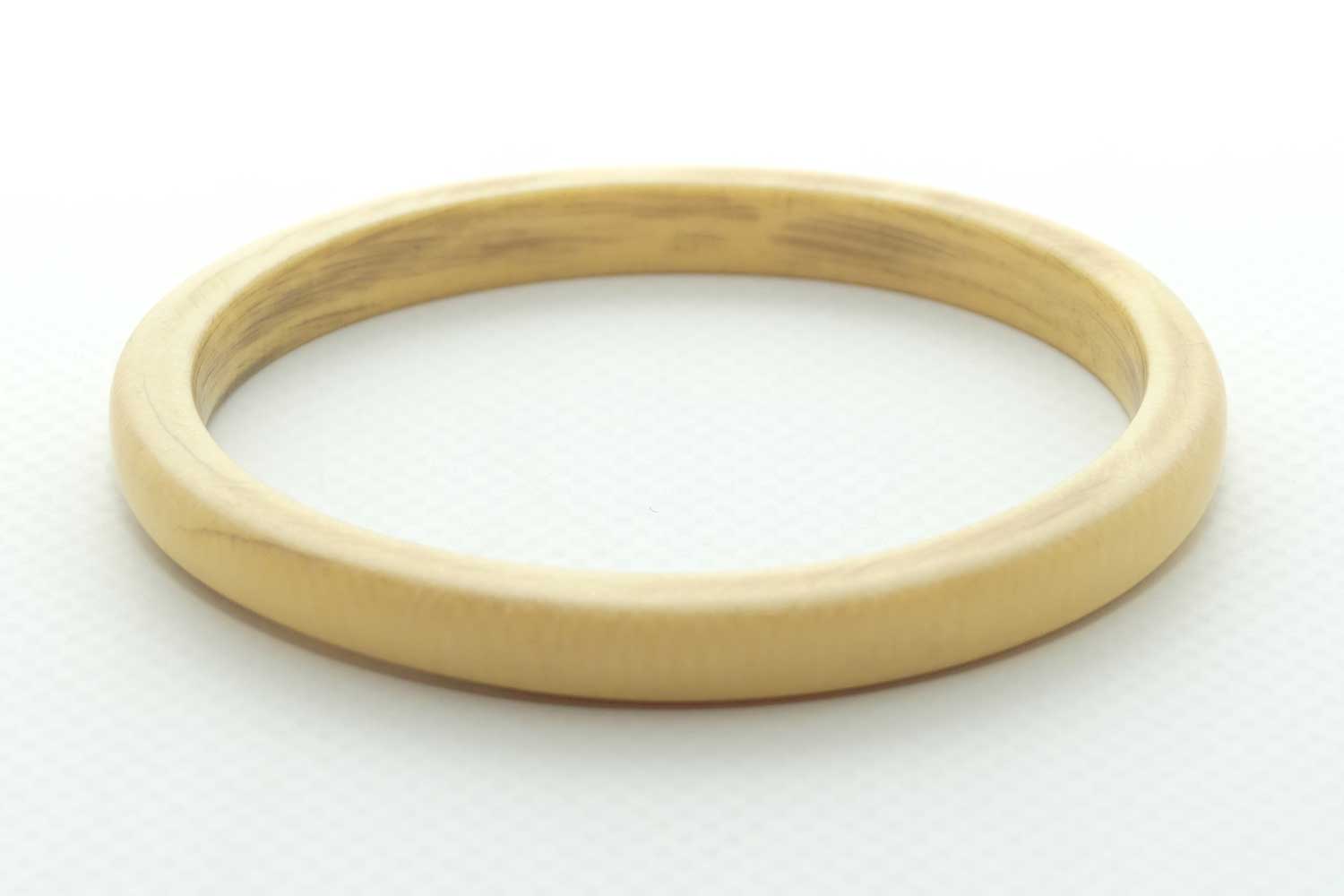 Antique Ivory Ladies Bangle | almost Round D section | 7mm wide