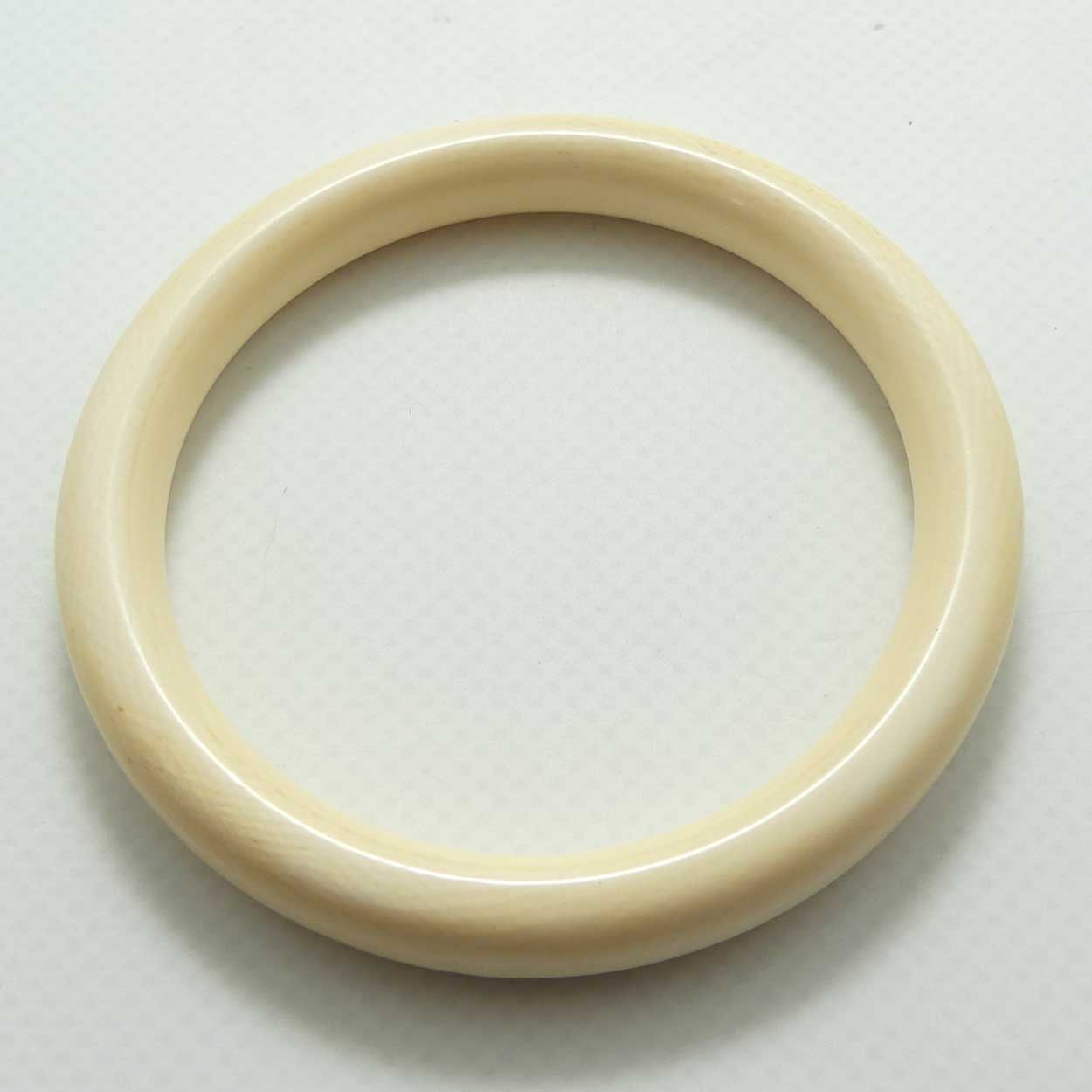 Antique Ivory Ladies Bangle | Round Shape | 9mm thick