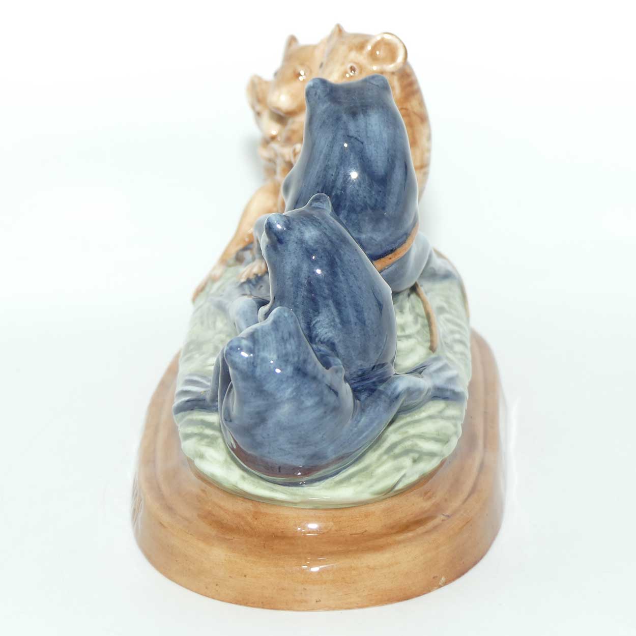 LW1 Royal Doulton Archives Lambethwares Tug of War | LE 41/150