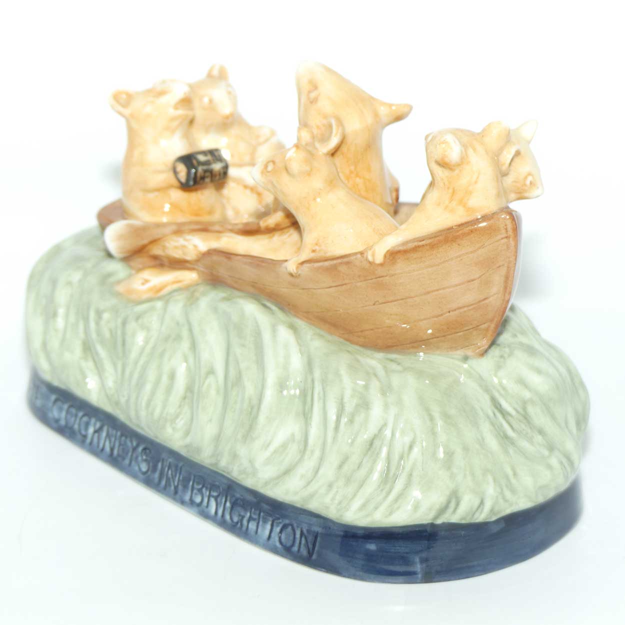 LW3 Royal Doulton Archives Lambethwares Cockneys in Brighton | LE 76/150