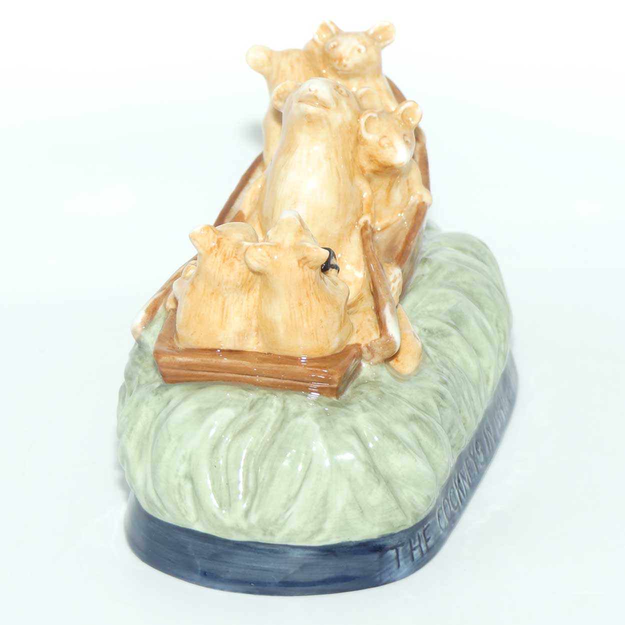 LW3 Royal Doulton Archives Lambethwares Cockneys in Brighton | LE 76/150