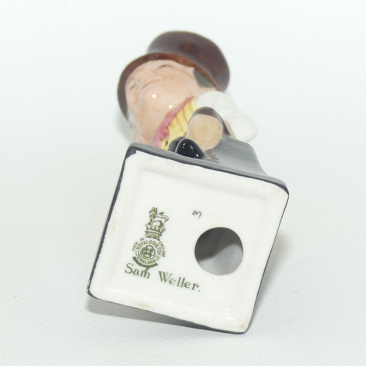 M48 Royal Doulton figure Sam Weller #2