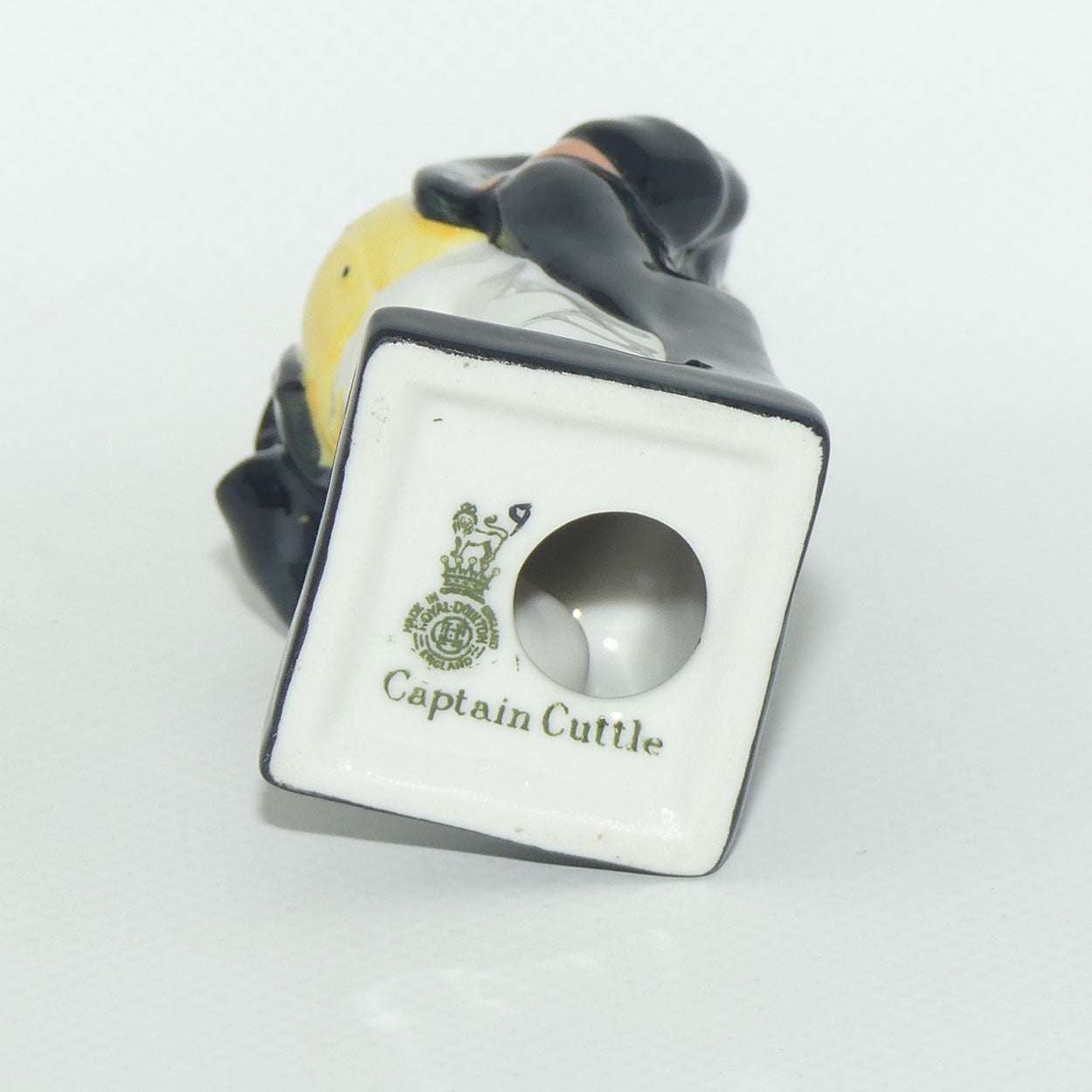 M77 Royal Doulton figure Captain Cuttle #1