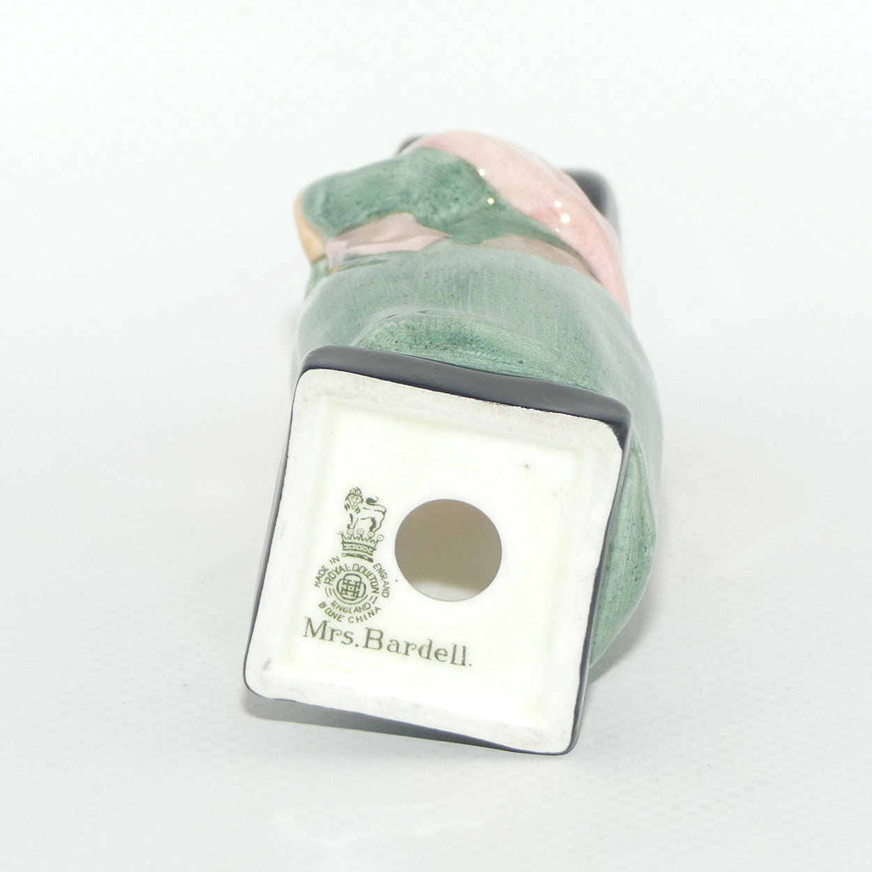 M86 Royal Doulton figure Mrs Bardell