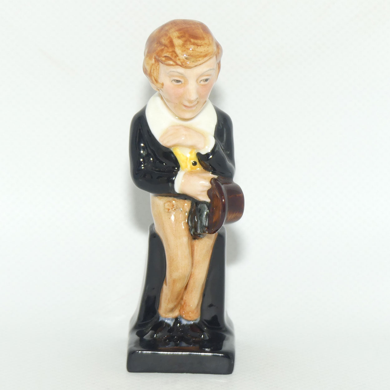 M88 Royal Doulton figure David Copperfield