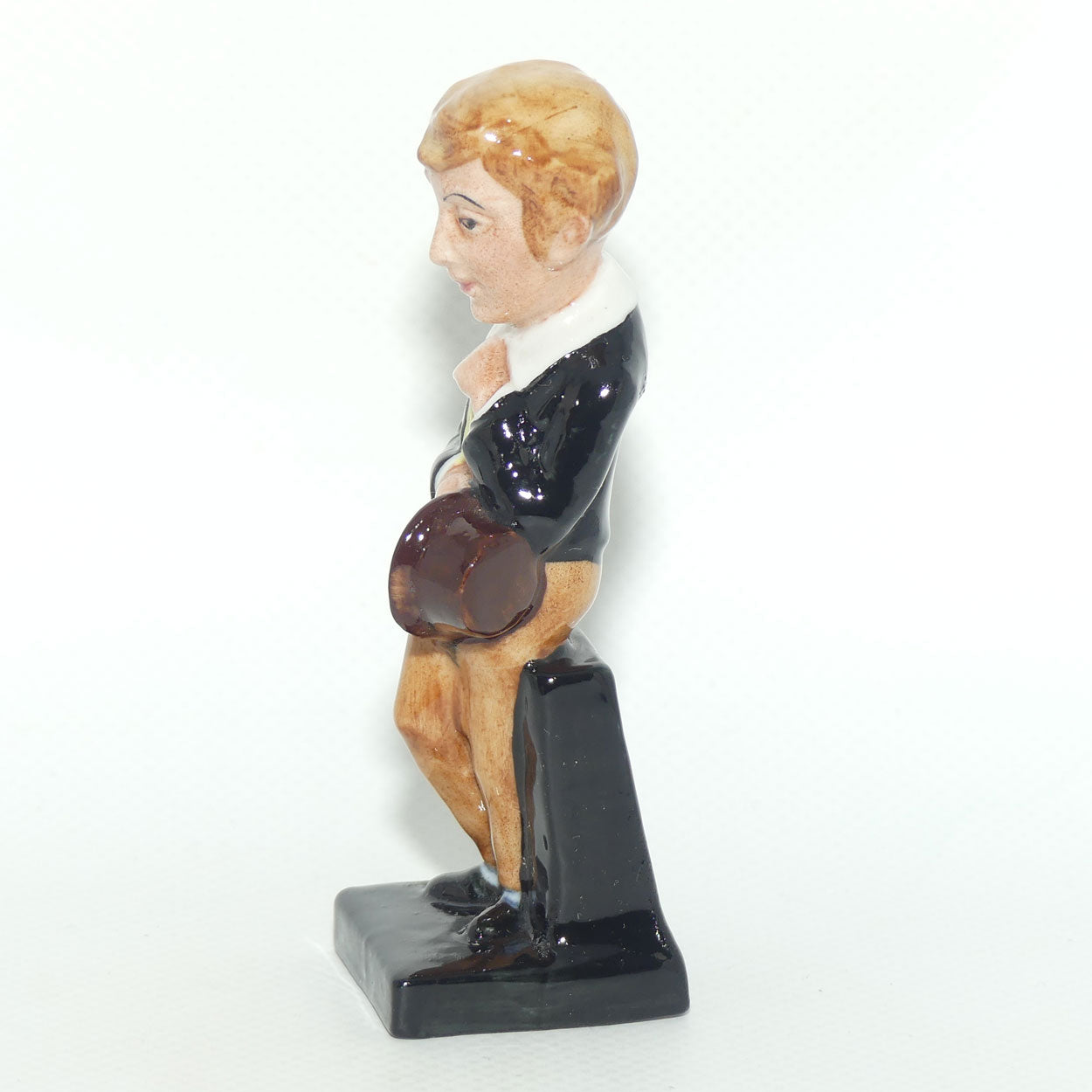 M88 Royal Doulton figure David Copperfield #2