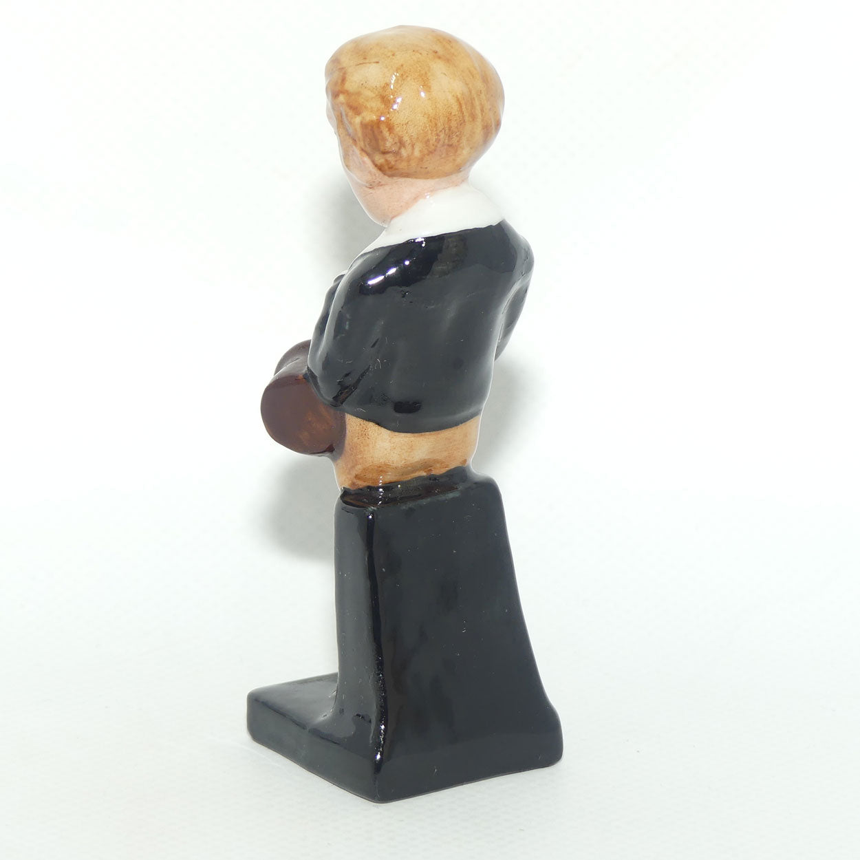 M88 Royal Doulton figure David Copperfield #2