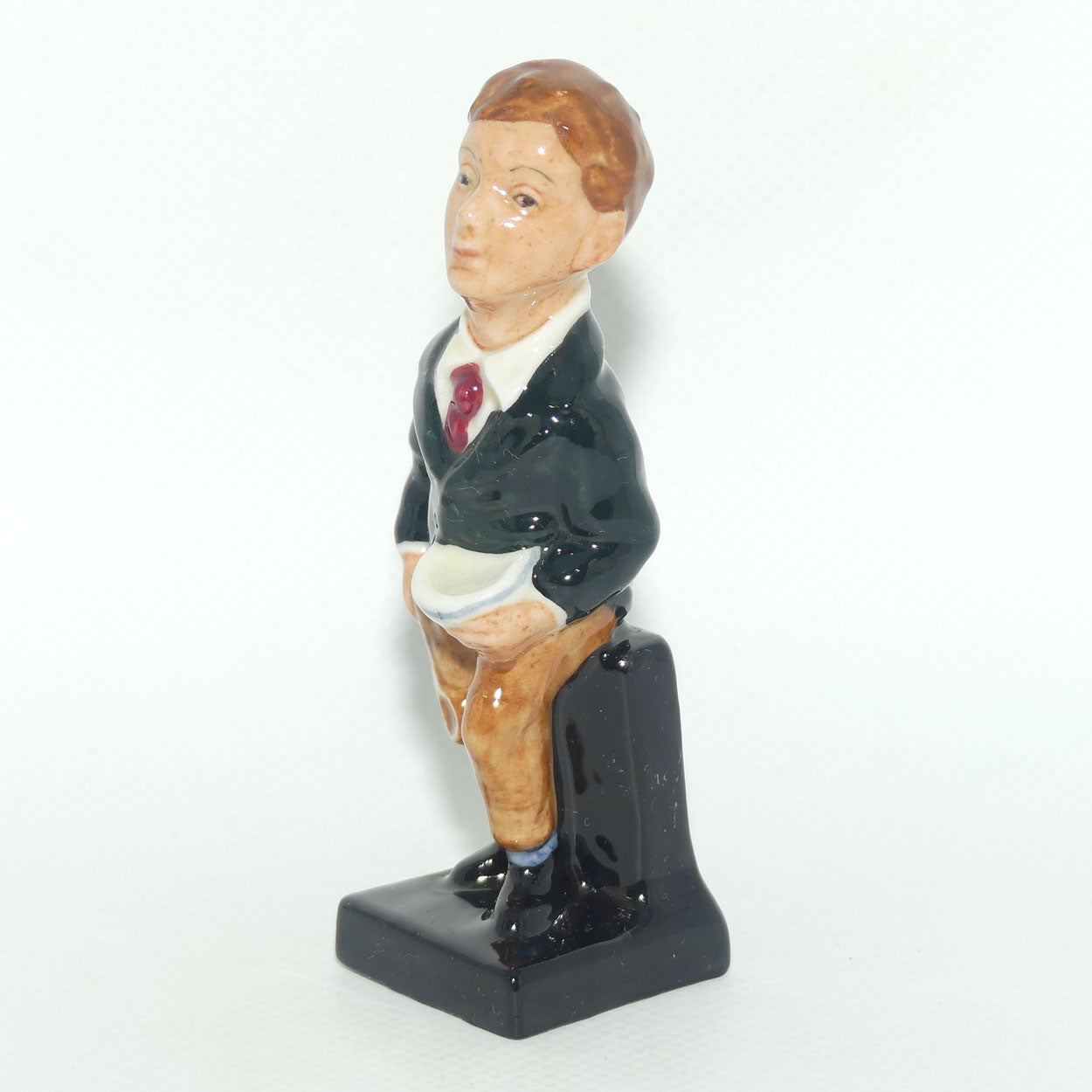 M89 Royal Doulton figure Oliver Twist #2