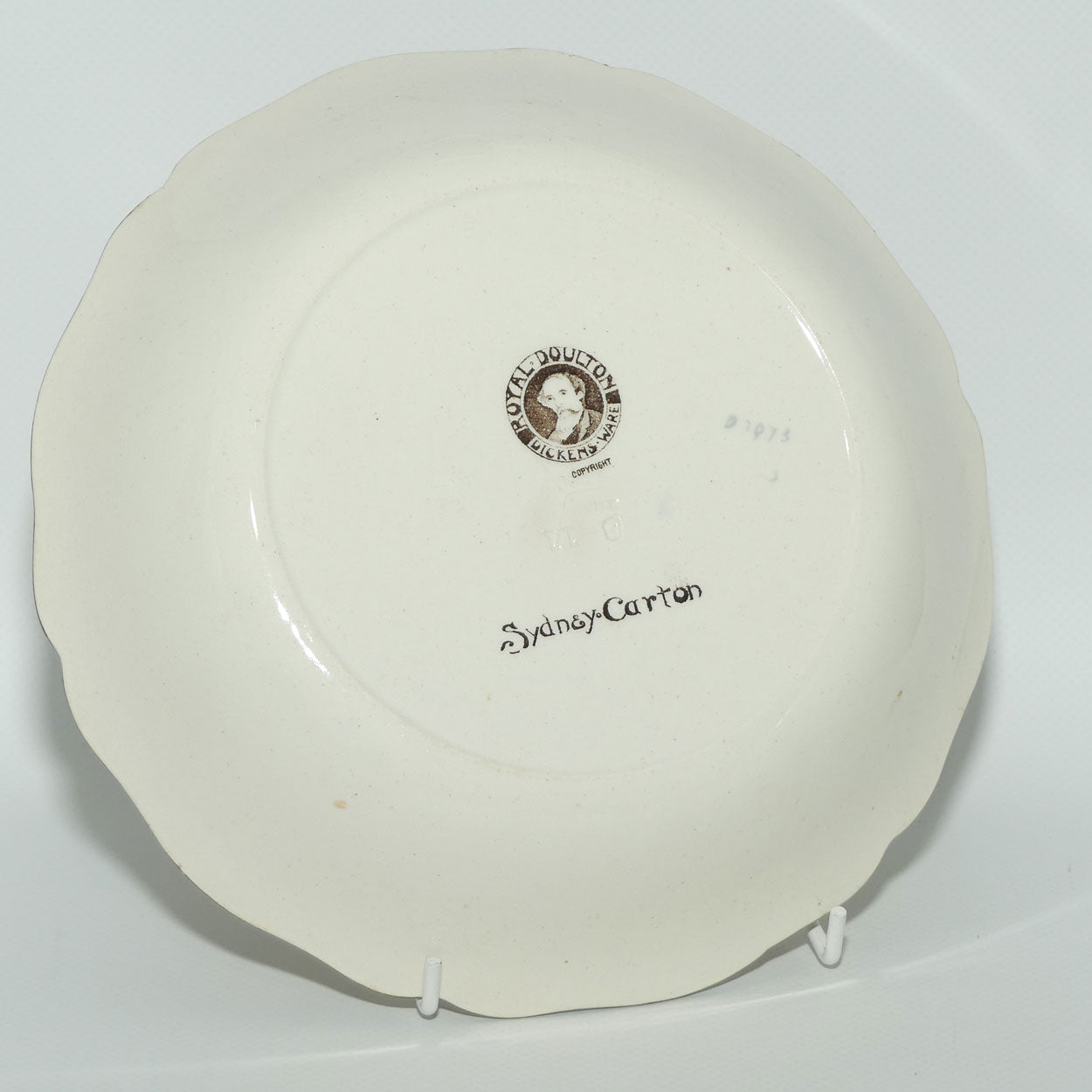 Royal Doulton Dickens Sydney Carton oatmeal bowl D2793 | 19.5cm