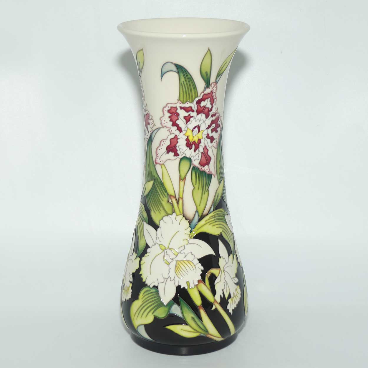 Moorcroft Nelly Roberts vase | RHS | Shape 364/12 | Ltd Ed 24/25