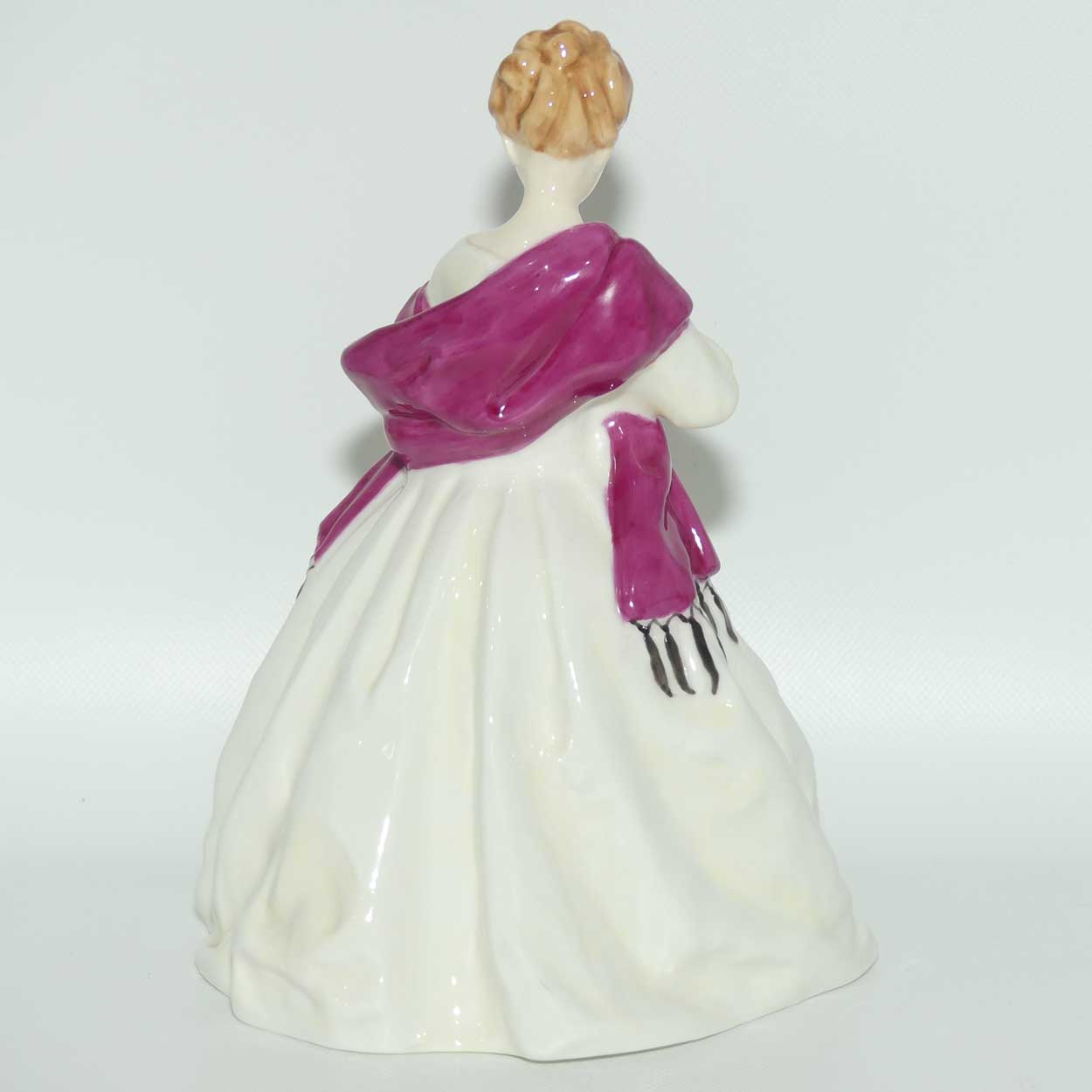 RW3629 Royal Worcester First Dance figure | Burgundy