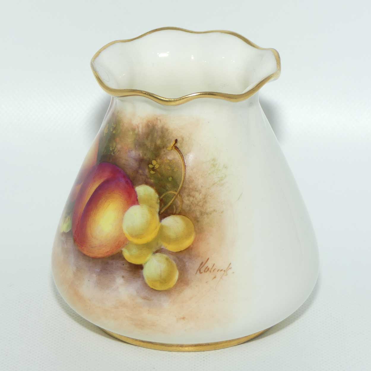 Royal Worcester hand painted Fruit fluted rim G957 shape miniature vase | Roberts
