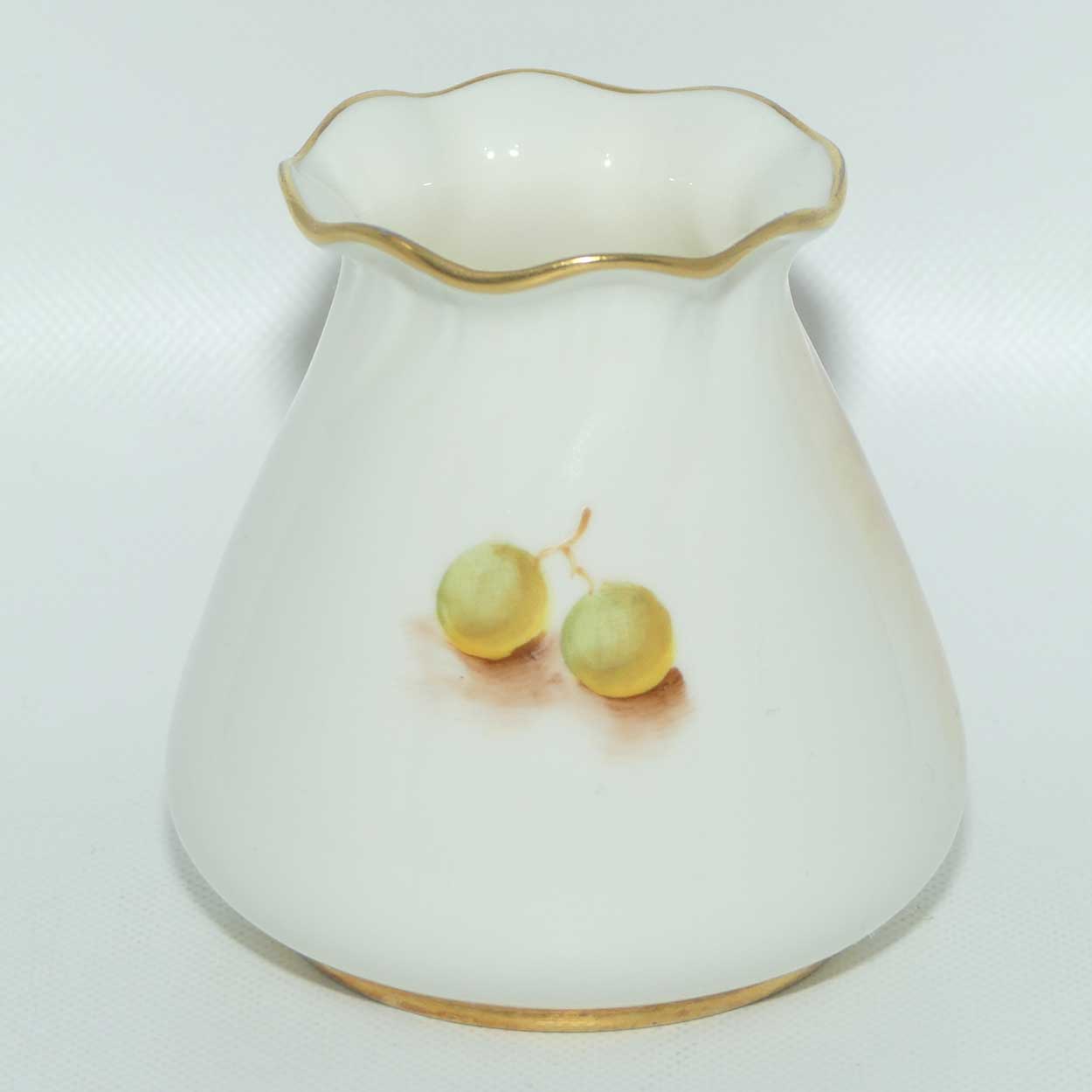 Royal Worcester hand painted Fruit fluted rim G957 shape miniature vase | Roberts