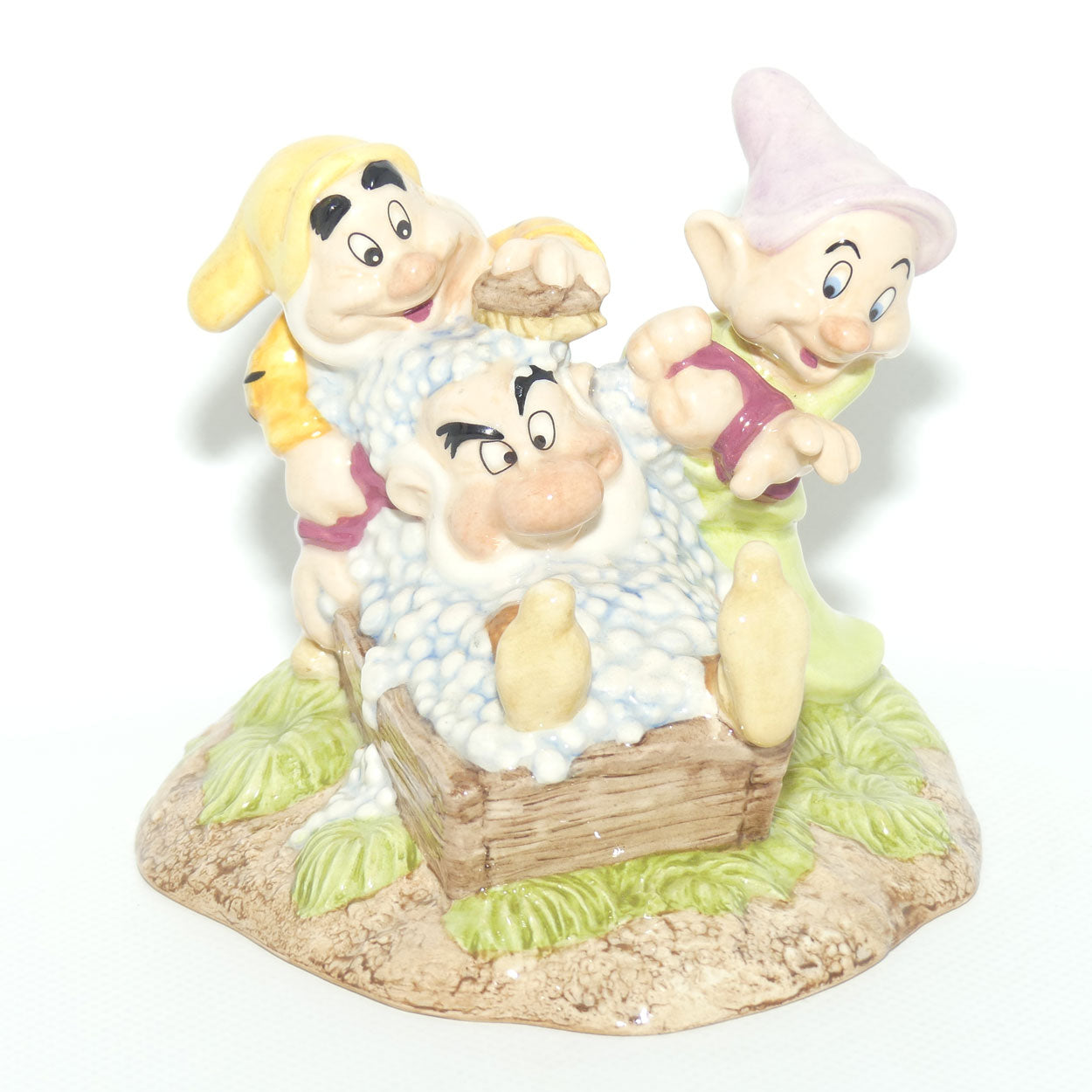 SW20 Royal Doulton Disney Snow White tableau | Grumpys Bathtime