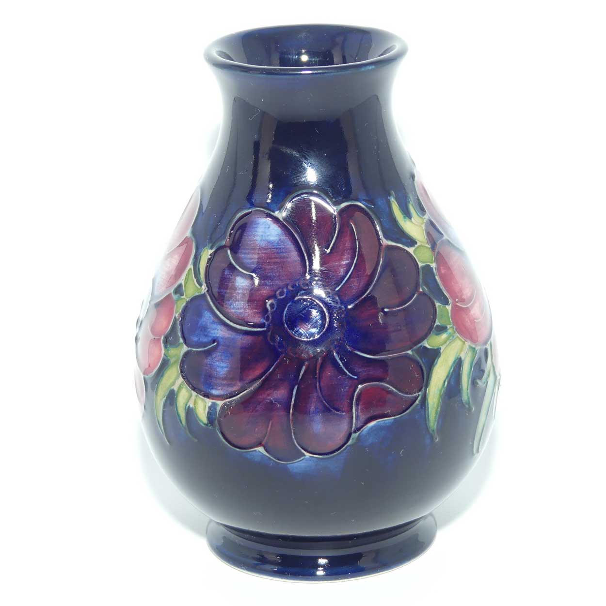 Walter Moorcroft Anemone Blue vase | Shape 7/5