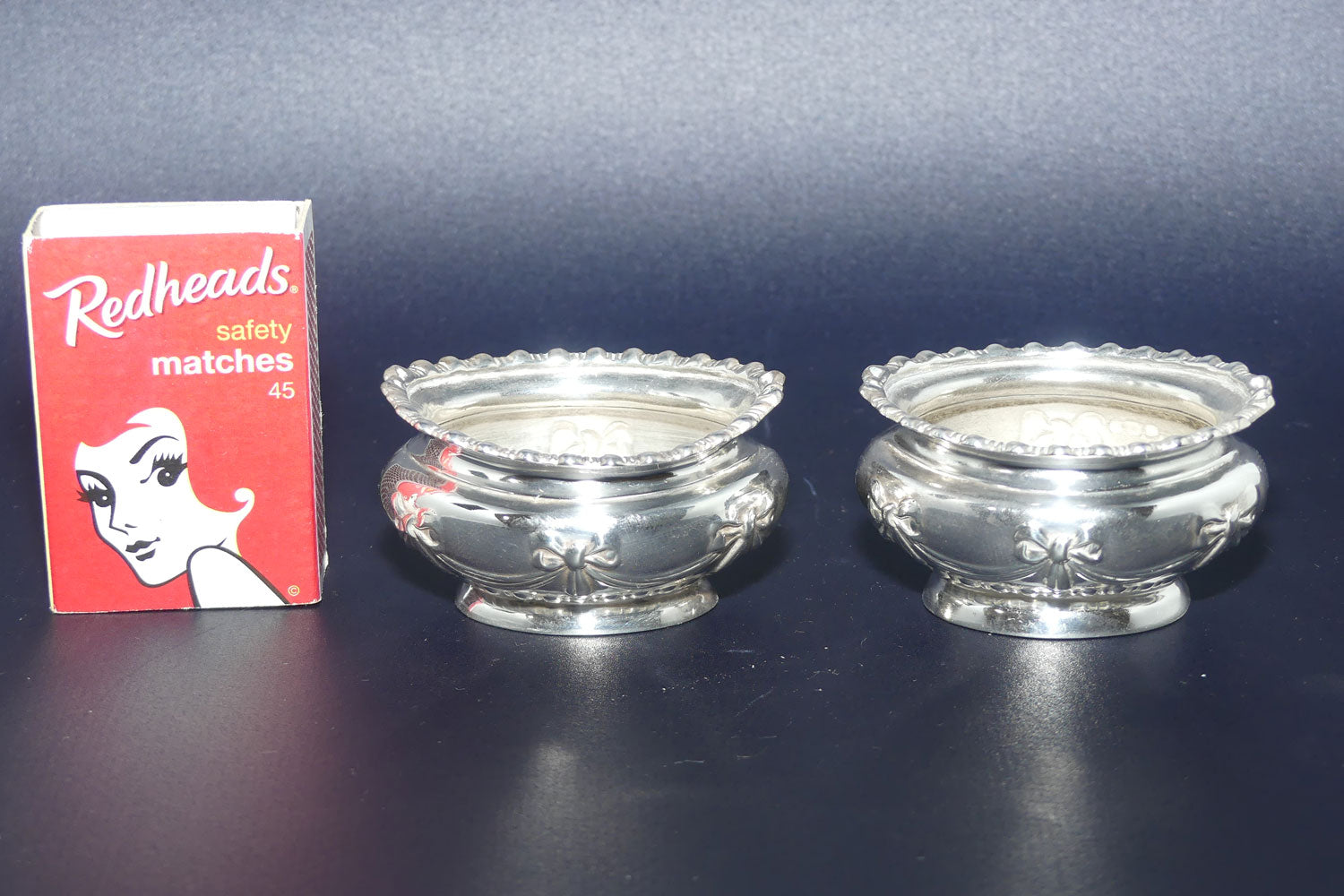 Sterling Silver pair of Neoclassical design open salts | Sheffield 1903 | 44.7g
