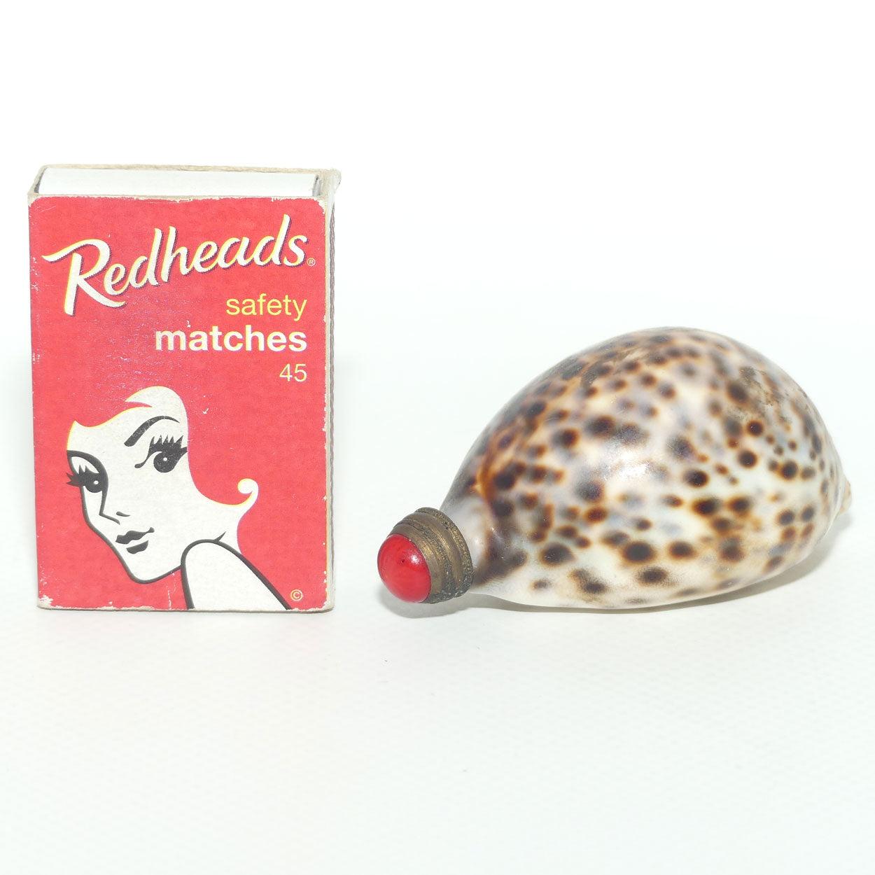 Chinese Snuff bottle | Leopard Cowrie Shell set with Seed Pearls