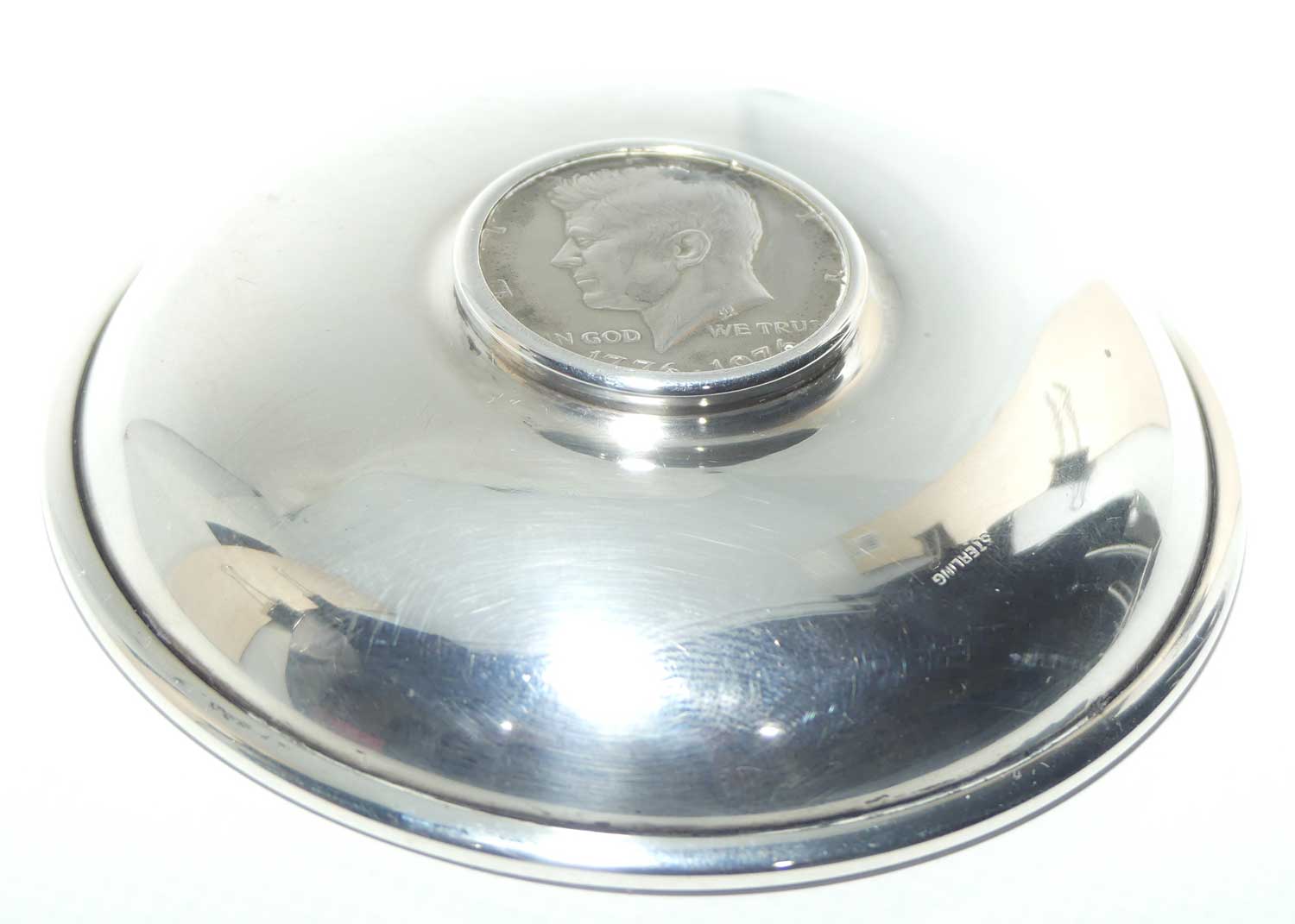 USA Kennedy Half Dollar 1776 - 1976 set in Sterling Silver surround | 48.7g