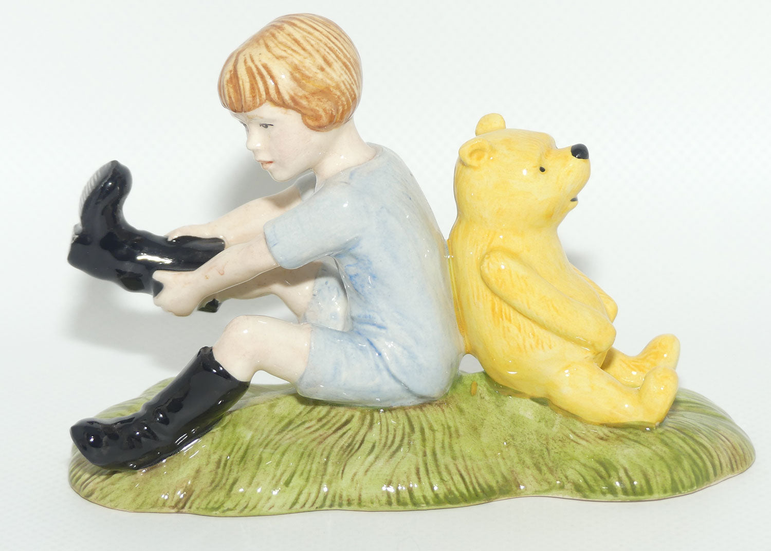 WP10 Royal Doulton Winnie the Pooh figure | Christopher Robin and Pooh | Boxed