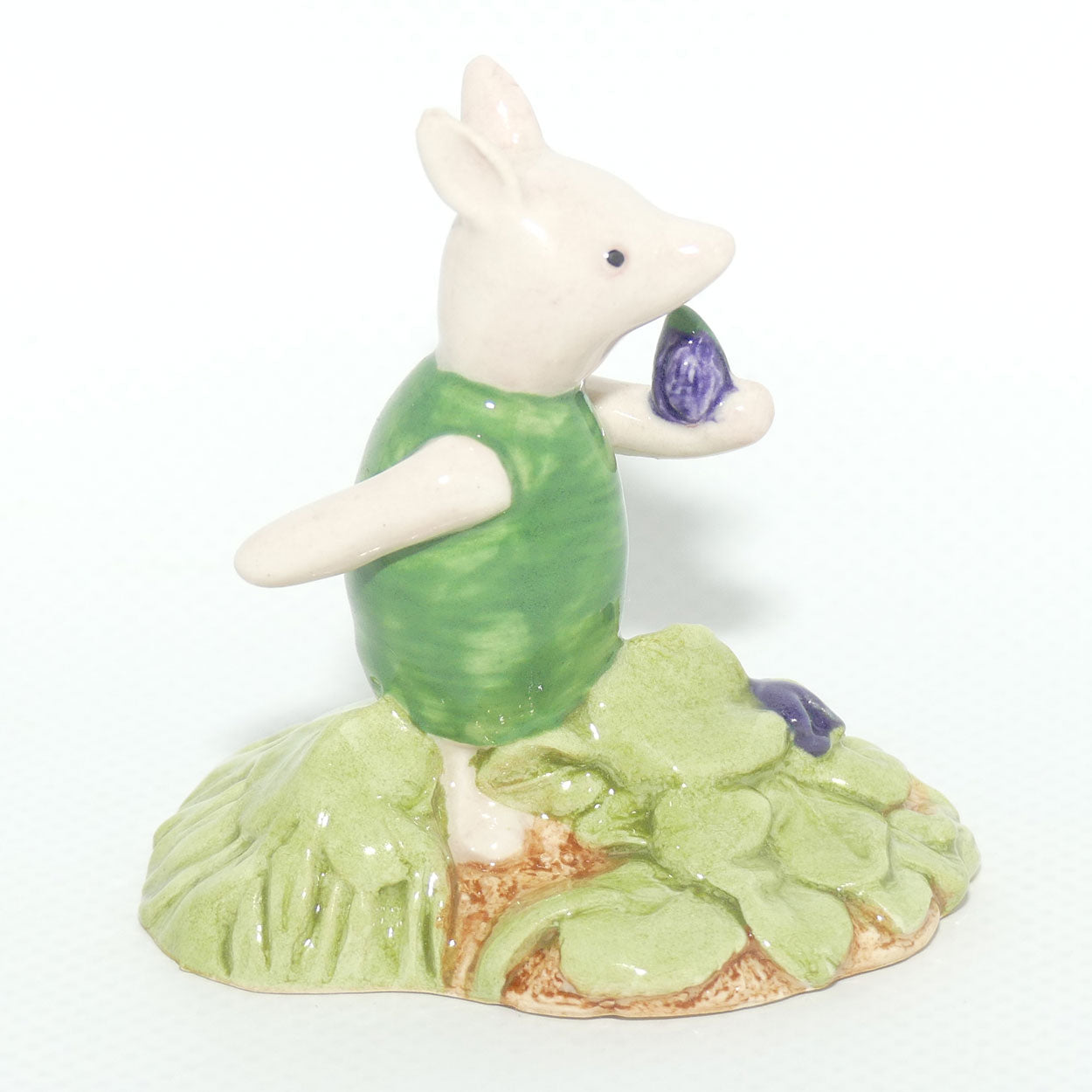 WP13 Royal Doulton Winnie the Pooh figure | Piglet picking the Violets | Boxed
