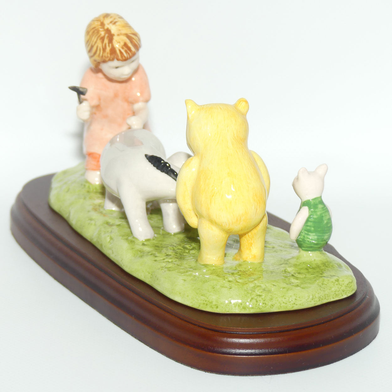 WP15 Royal Doulton Winnie the Pooh figure | Eeyore Loses a Tail Tableau