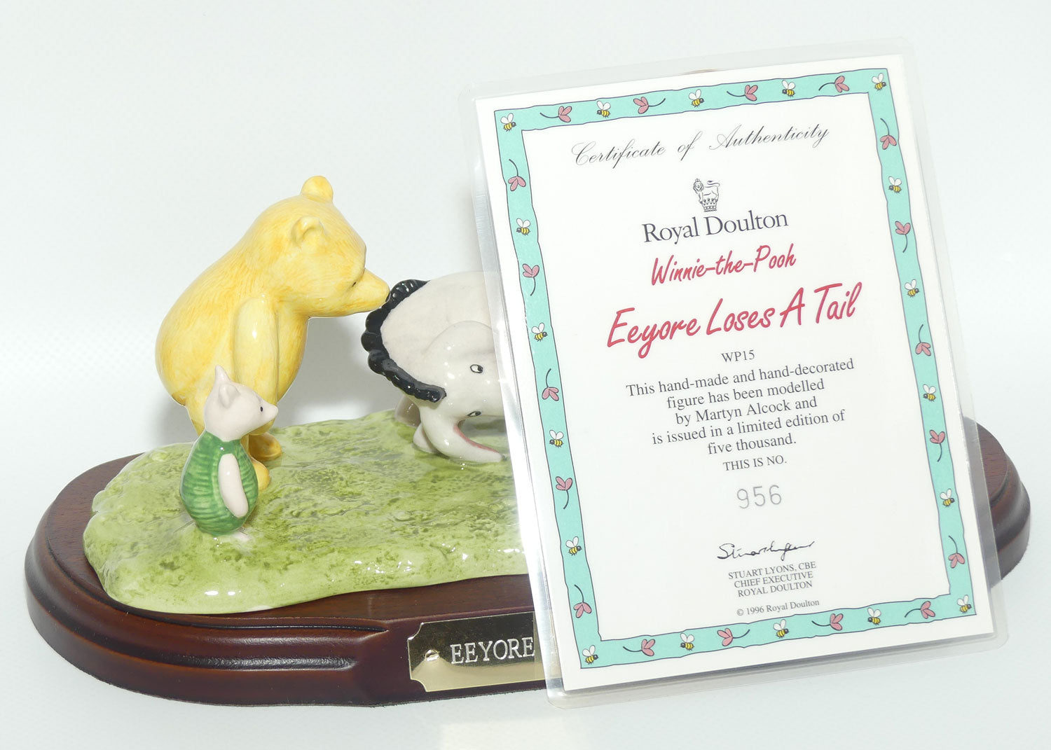 WP15 Royal Doulton Winnie the Pooh figure | Eeyore Loses a Tail Tableau