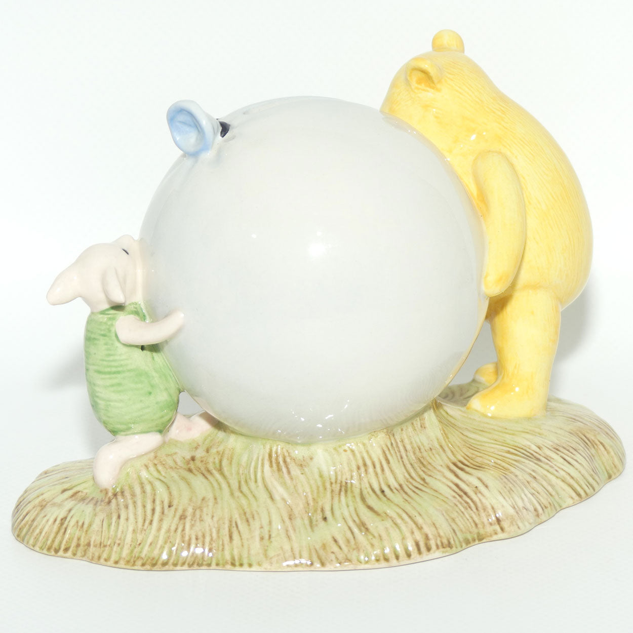 WP16 Royal Doulton Winnie the Pooh figure | Pooh's Blue Balloon Money Box | Boxed
