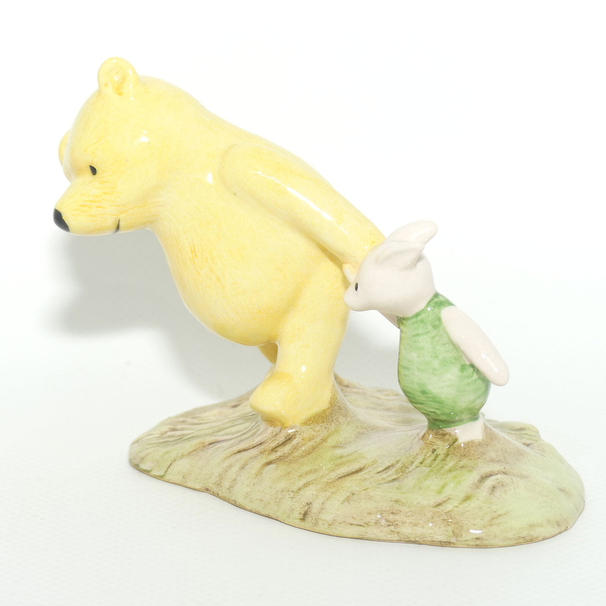WP02 Royal Doulton Winnie the Pooh figure | Pooh and Piglet The Windy Day | no box
