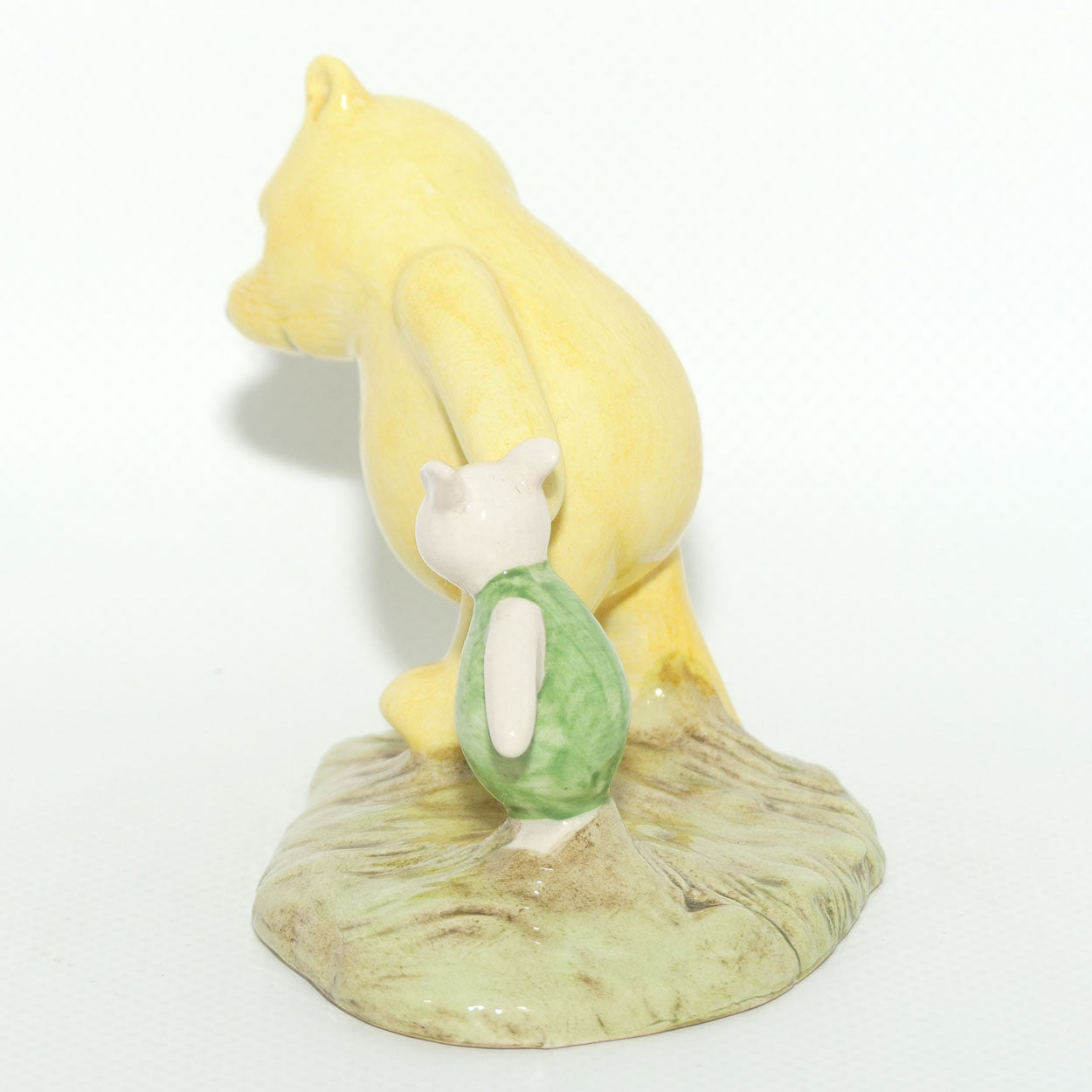 WP02 Royal Doulton Winnie the Pooh figure | Pooh and Piglet The Windy Day | no box