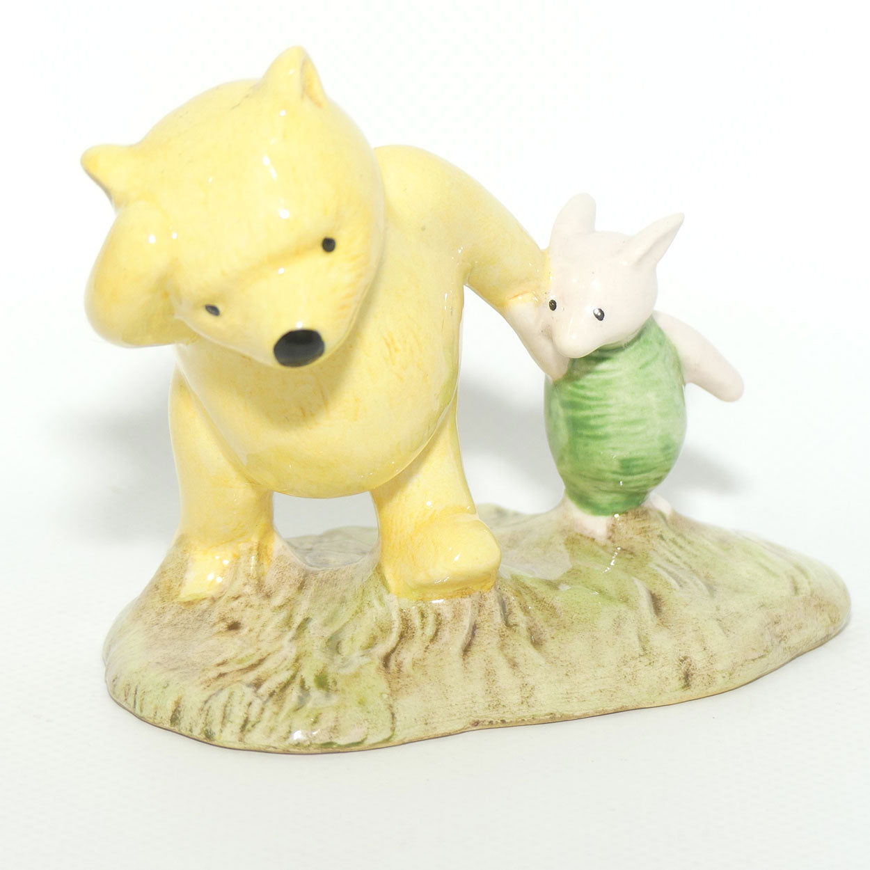 WP02 Royal Doulton Winnie the Pooh figure | Pooh and Piglet The Windy Day | no box