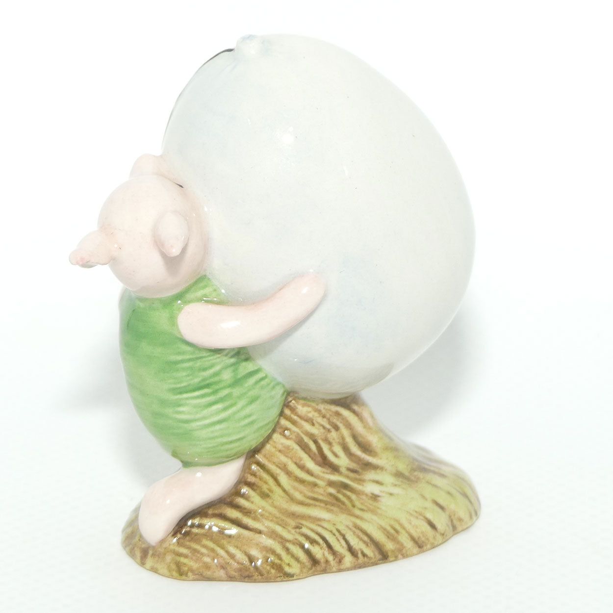 WP05 Royal Doulton Winnie the Pooh figure | Piglet and the Balloon | Boxed