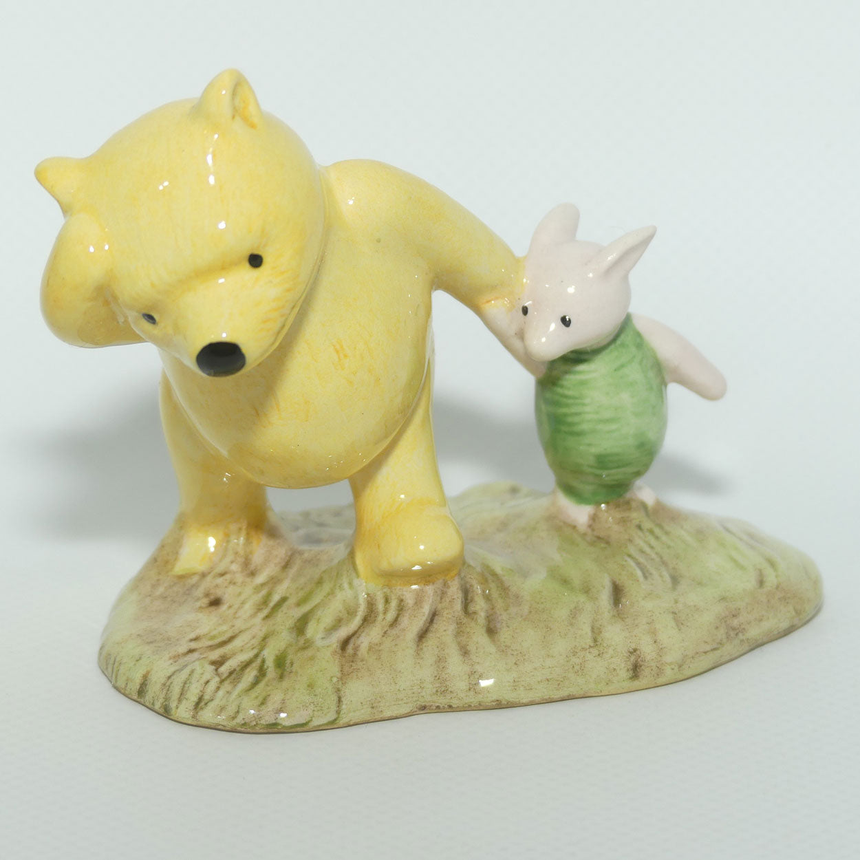 WP02 Royal Doulton Winnie the Pooh figure | Pooh and Piglet The Windy Day