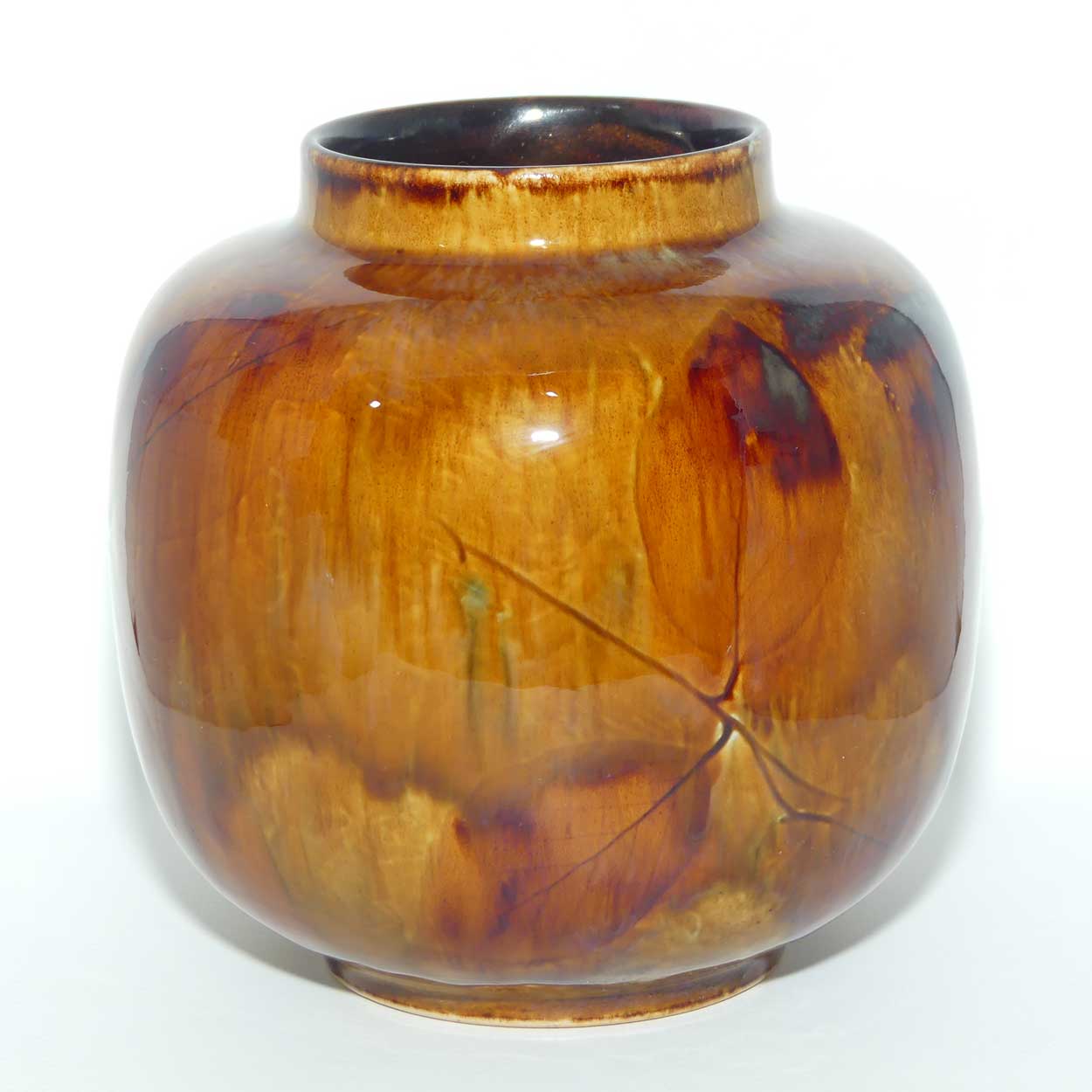 Royal Doulton Lambeth Natural Foliage ball vase X8531M