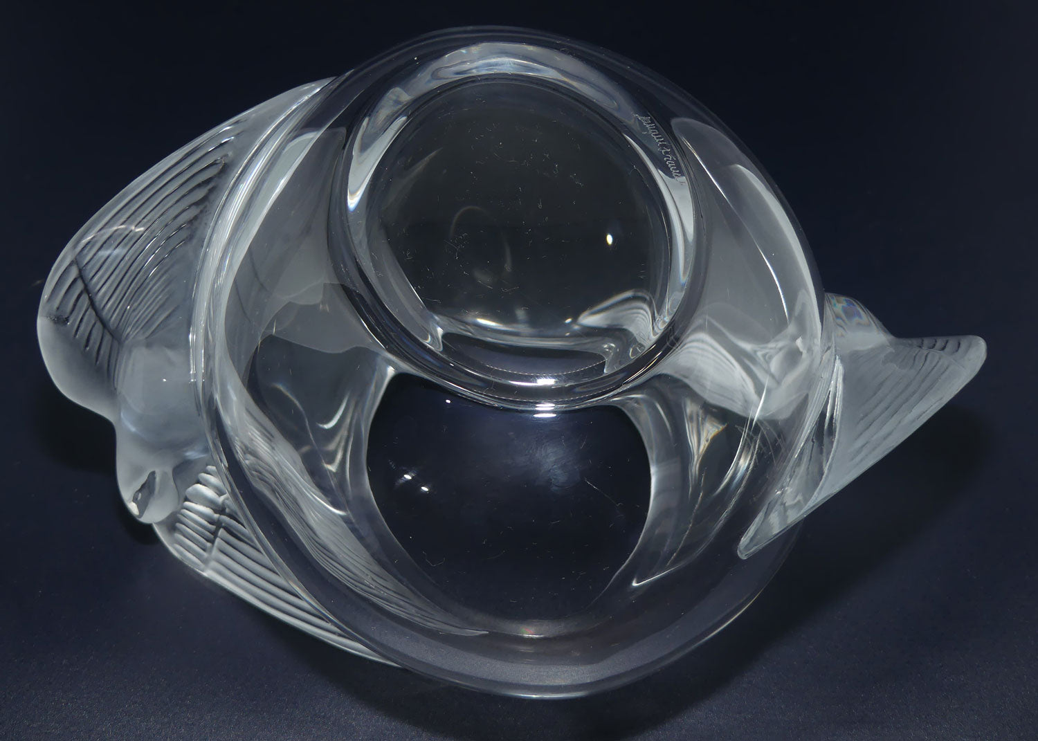 Lalique France Crystal Adelaide Dove bowl