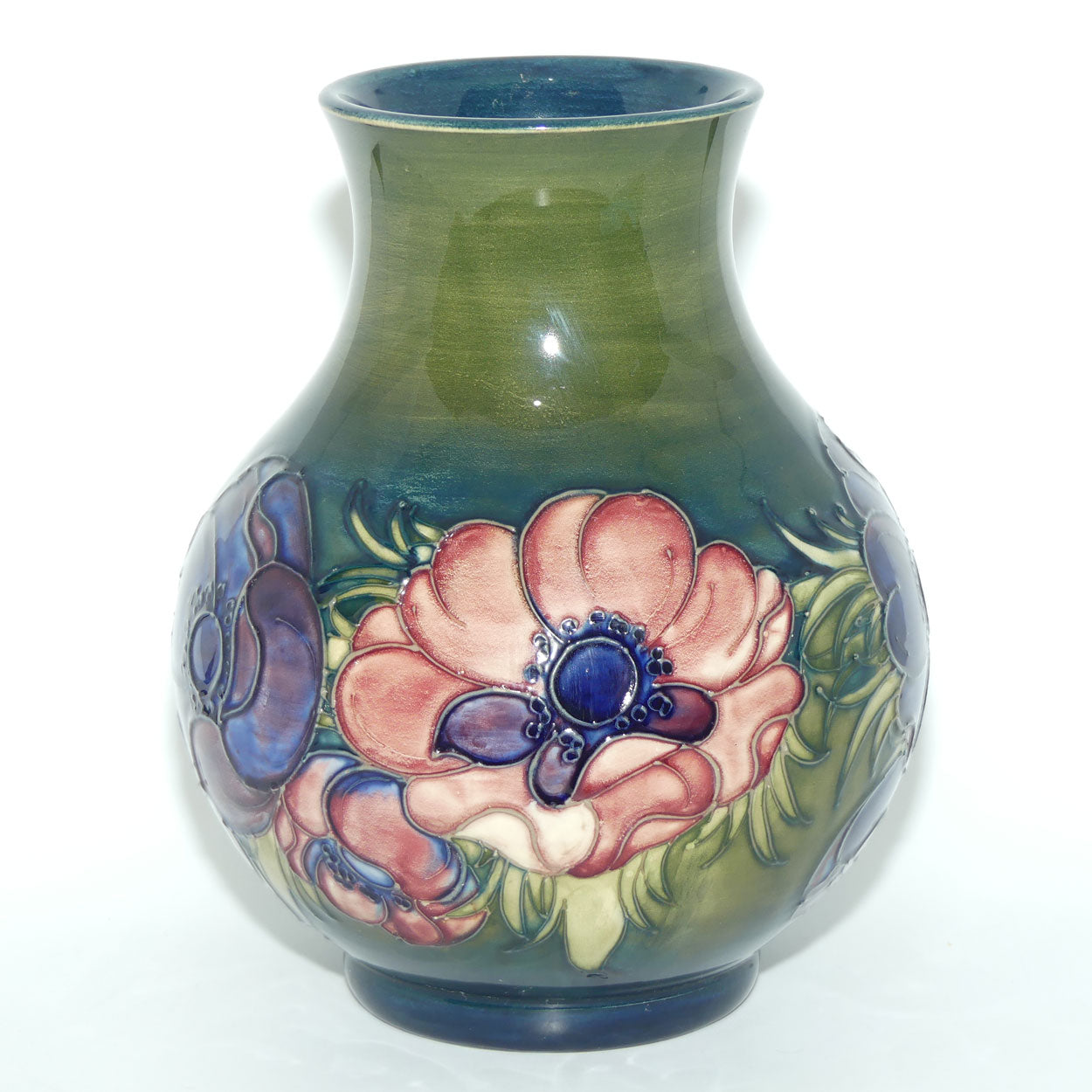 Walter Moorcroft Anemone (Green) 869/9 vase