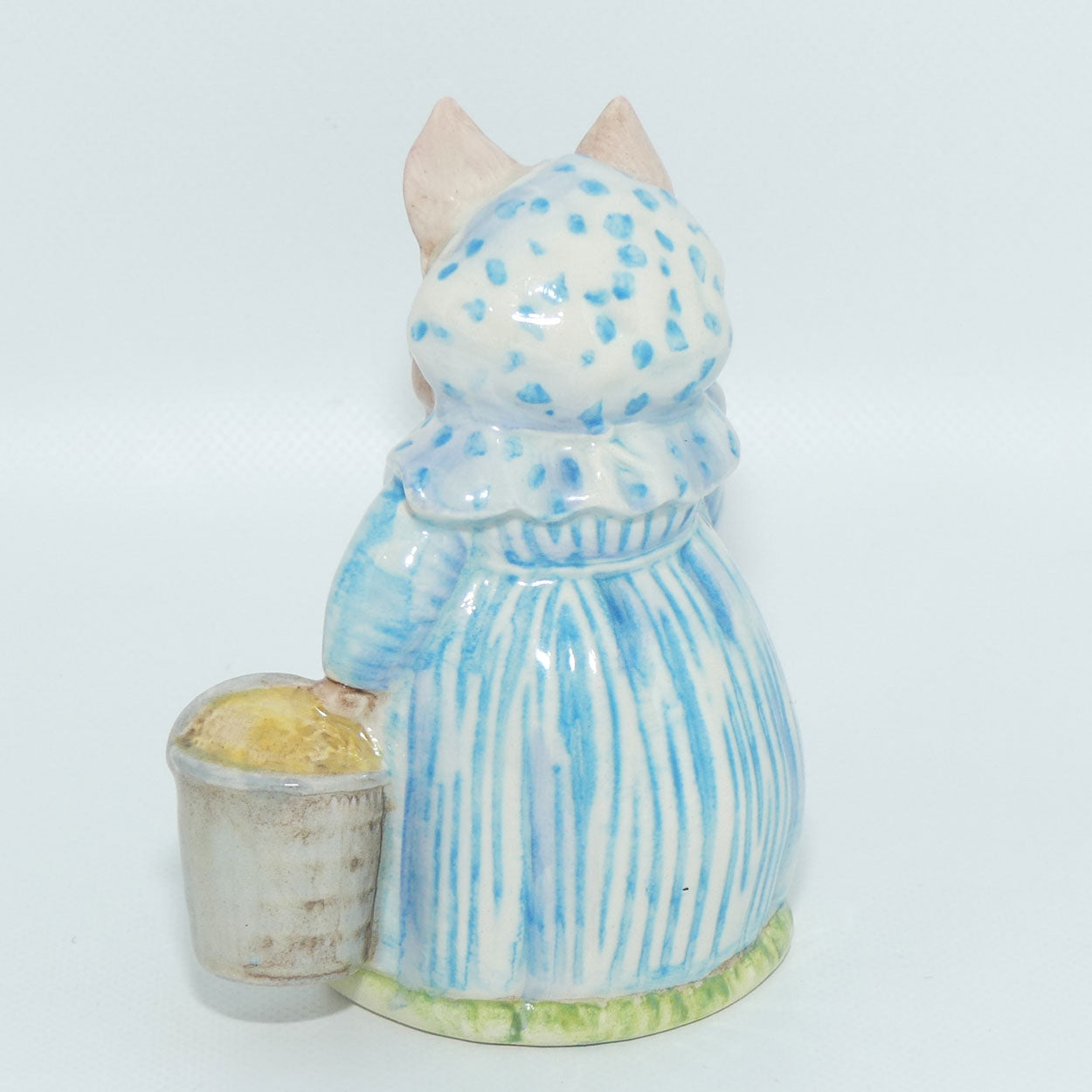Beswick Beatrix Potter Aunt Pettitoes