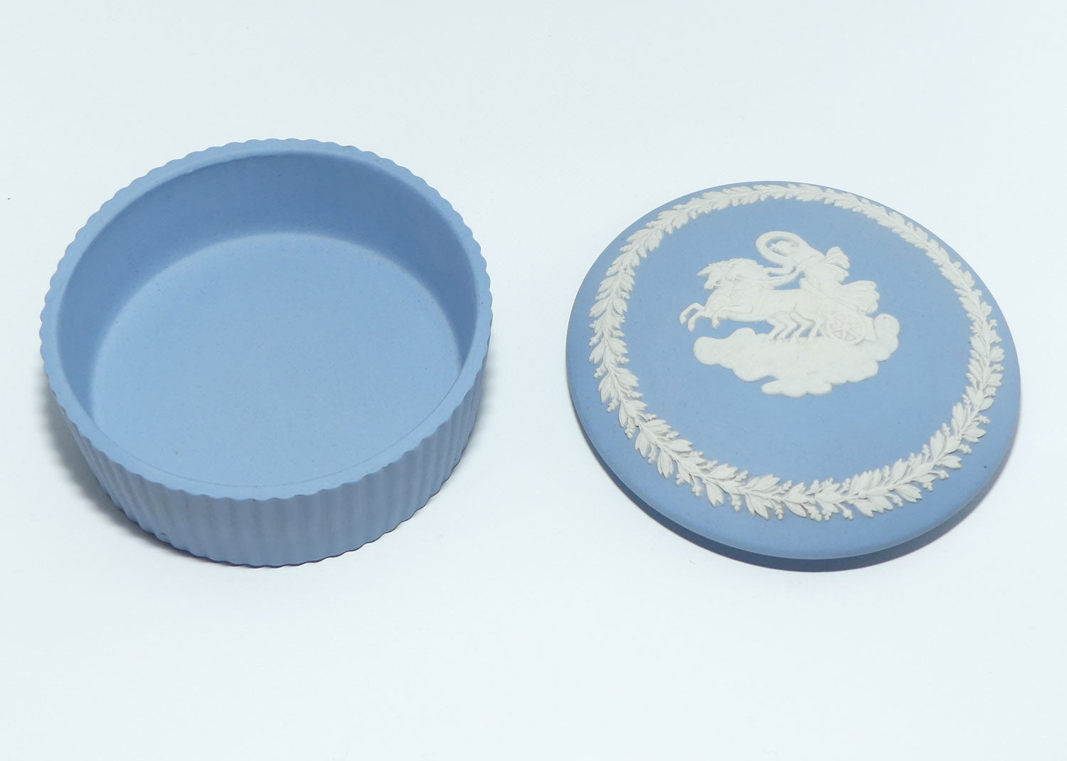 Wedgwood Jasper | White on Pale Blue | Aurora trinket | Ribbed base