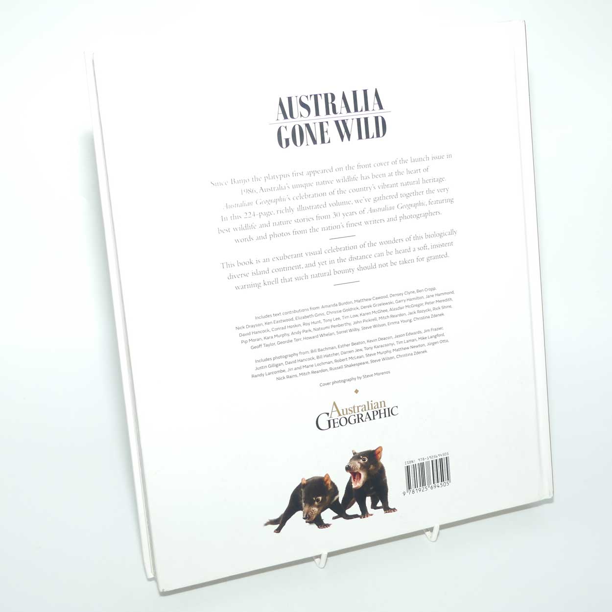 Reference Book | Australian Geographic | Australia Gone Wild | An anthology of the best nature stories from Australian Geographic