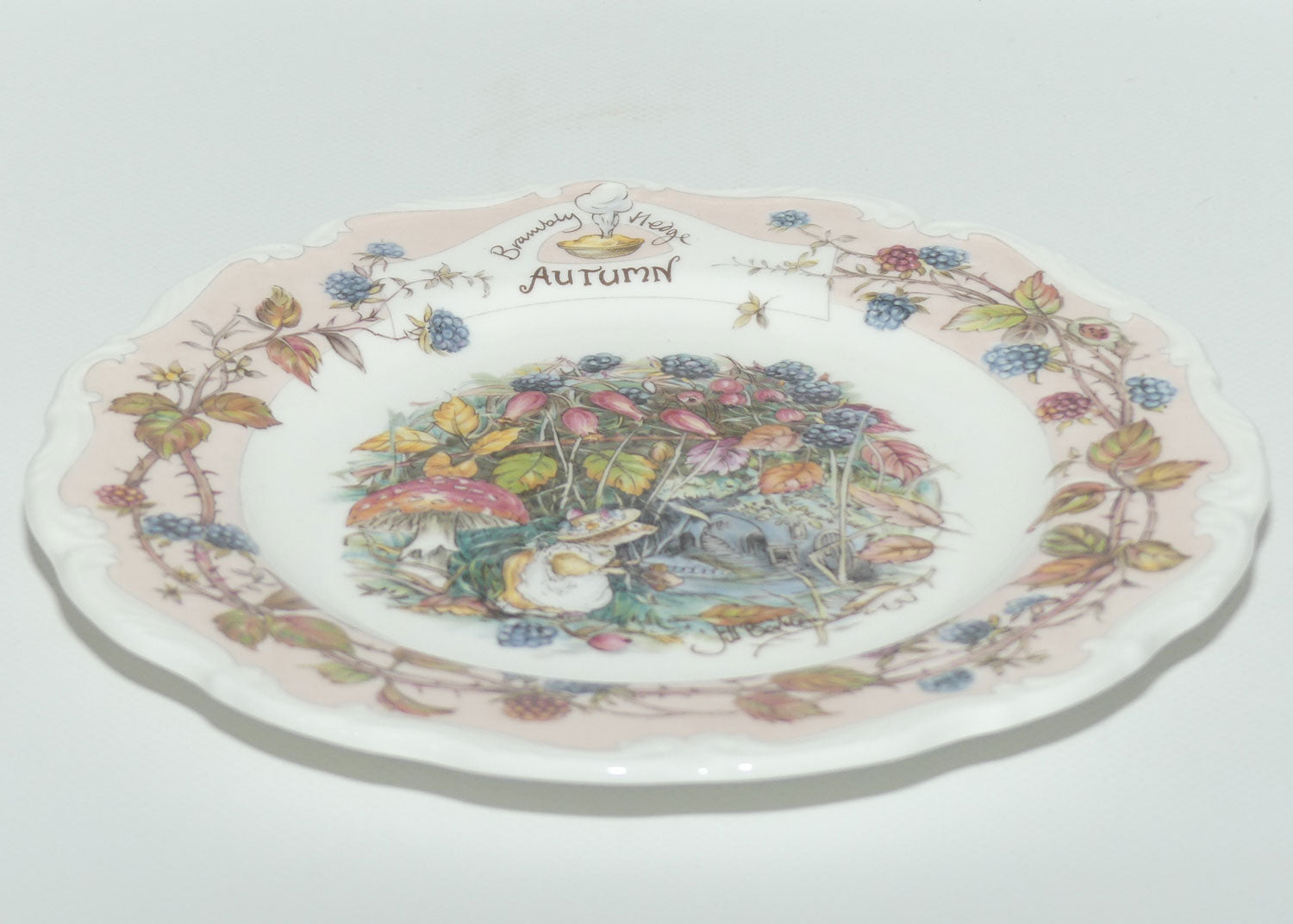 Royal Doulton Brambly Hedge Giftware | Four Seasons plate | Autumn | 21cm | boxed