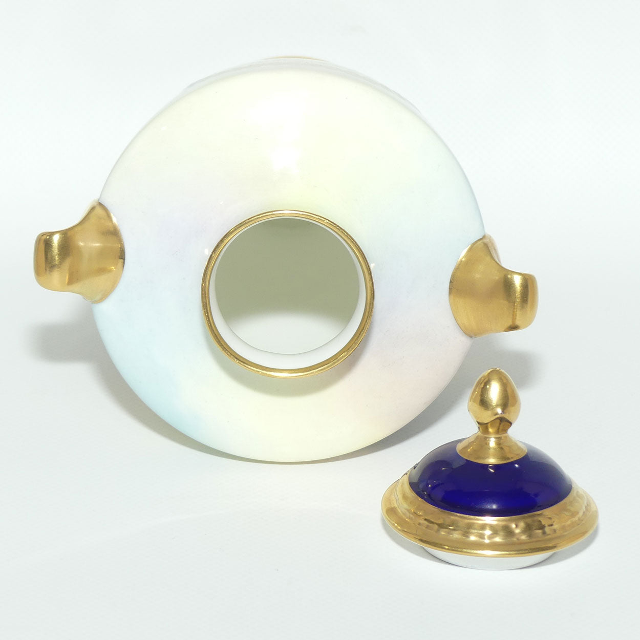 Aynsley Fine Art Collection Handpainted lidded Vase depicting the Capercaillie by J Shaw