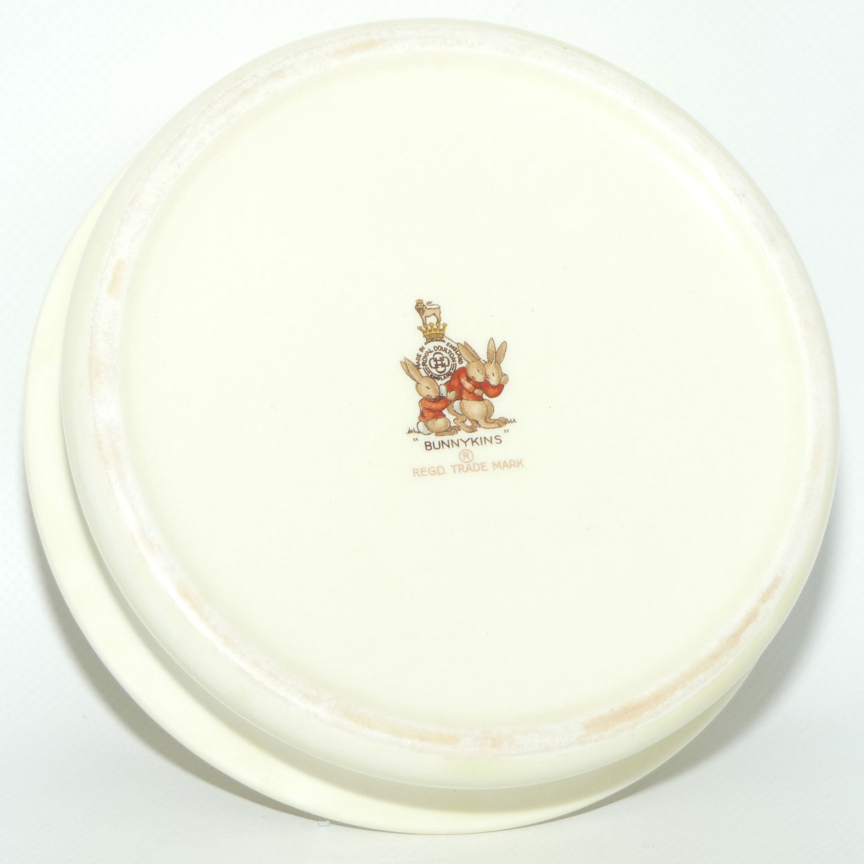 Royal Doulton Bunnykins Tableware Television Time baby bowl