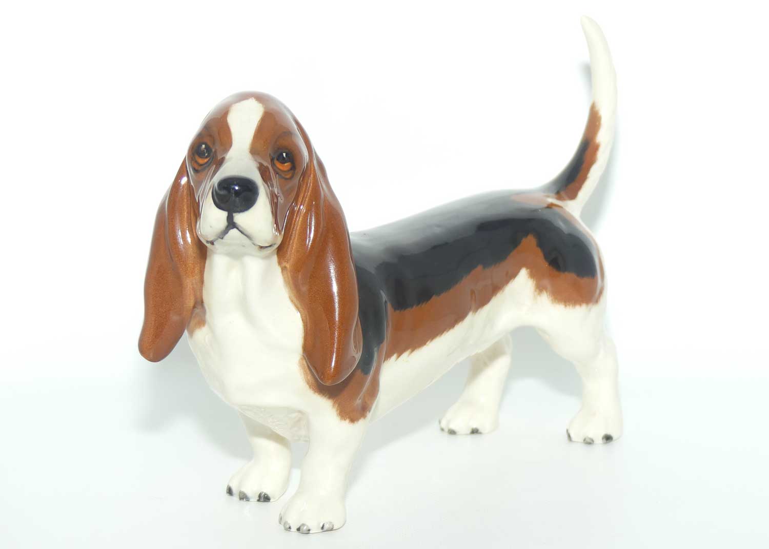 #2045A Beswick Basset Hound Fochno Trinket