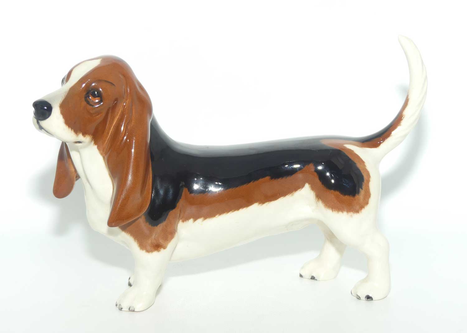 #2045A Beswick Basset Hound Fochno Trinket