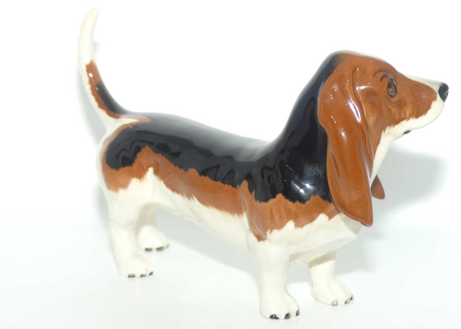 #2045A Beswick Basset Hound Fochno Trinket