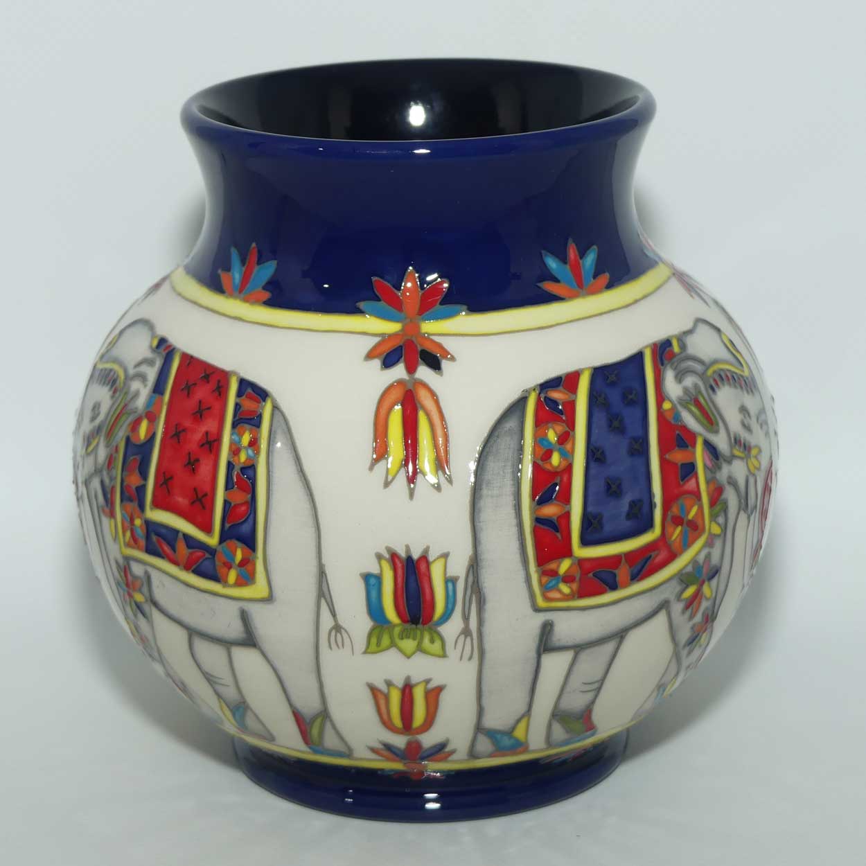 Moorcroft The Beauty Parade vase | Shape 914/6 | LE 24/30