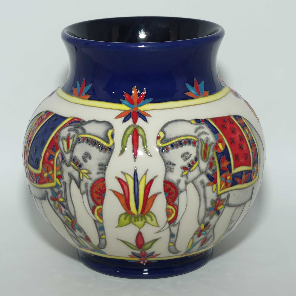 Moorcroft The Beauty Parade vase | Shape 914/6 | LE 24/30