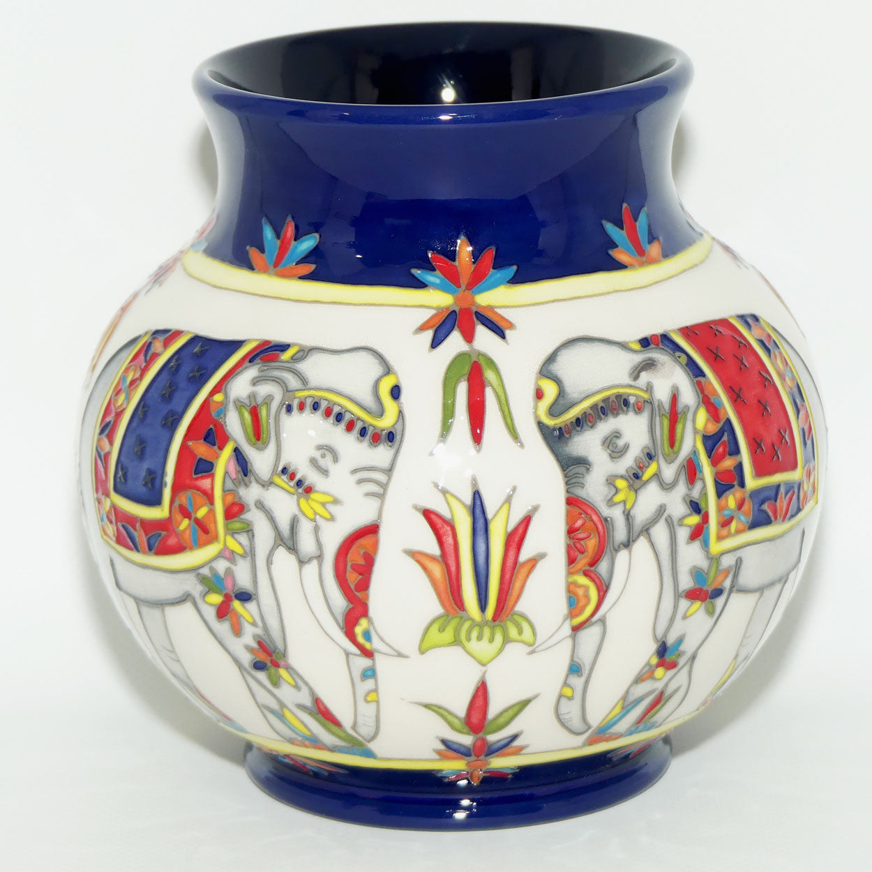 Moorcroft The Beauty Parade vase | Shape 914/6 | LE 24/30
