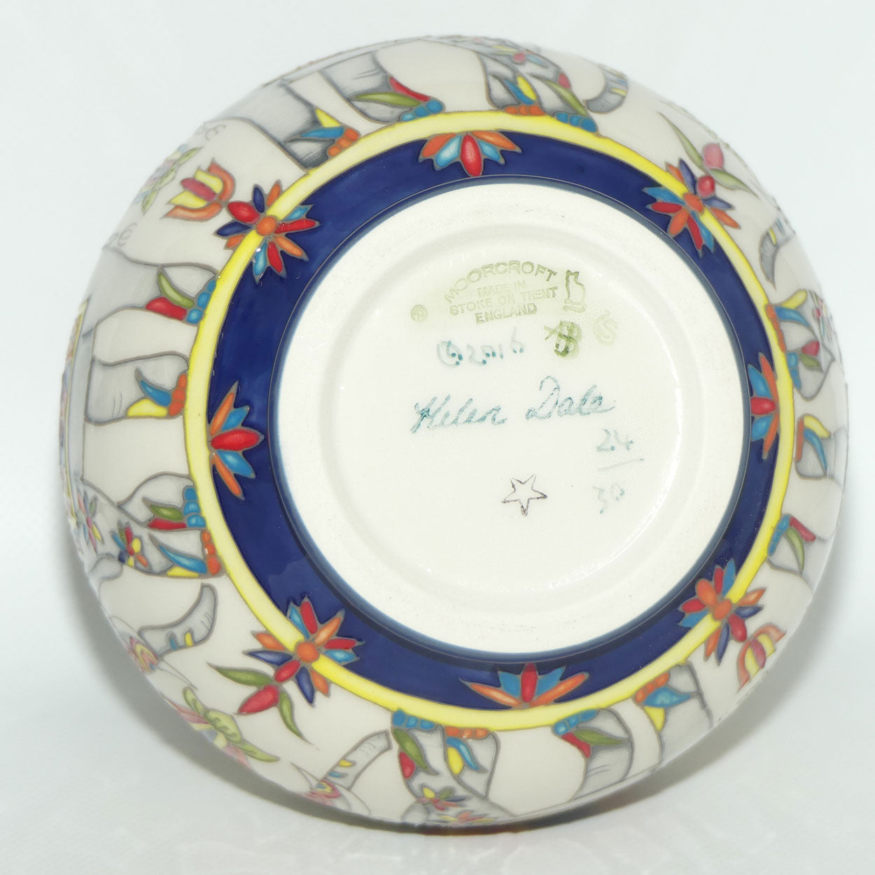 Moorcroft The Beauty Parade vase | Shape 914/6 | LE 24/30